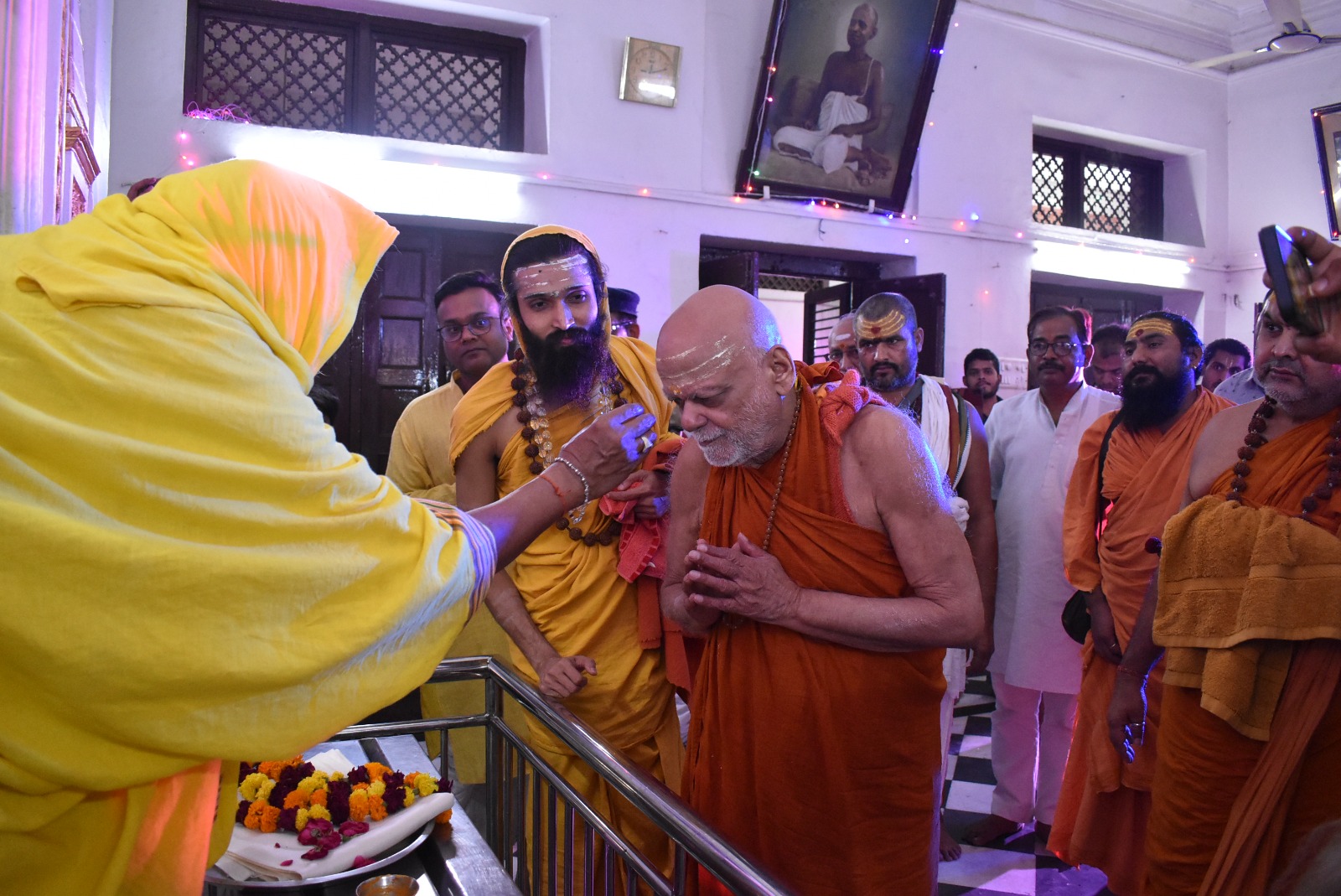 On April 17th, 2023, Jagadguru Shankaracharya Swami Shri Nischalananda ...