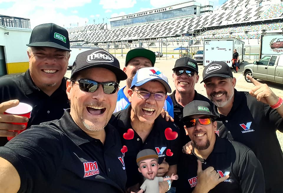 El equipo boricua de Race Factory y... - Pro-Parents Seminars