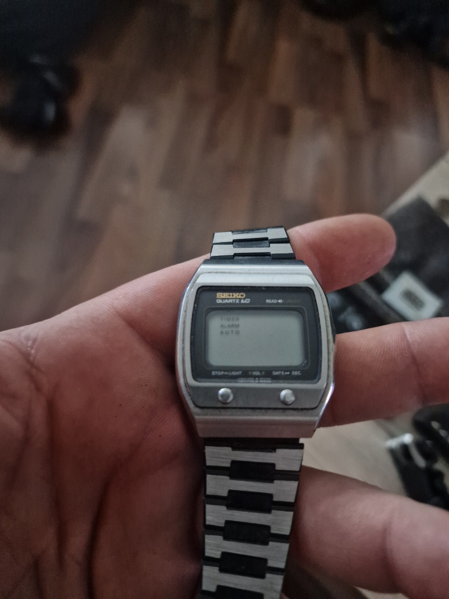 What battery replaces vintage Seiko A039 watch battery?