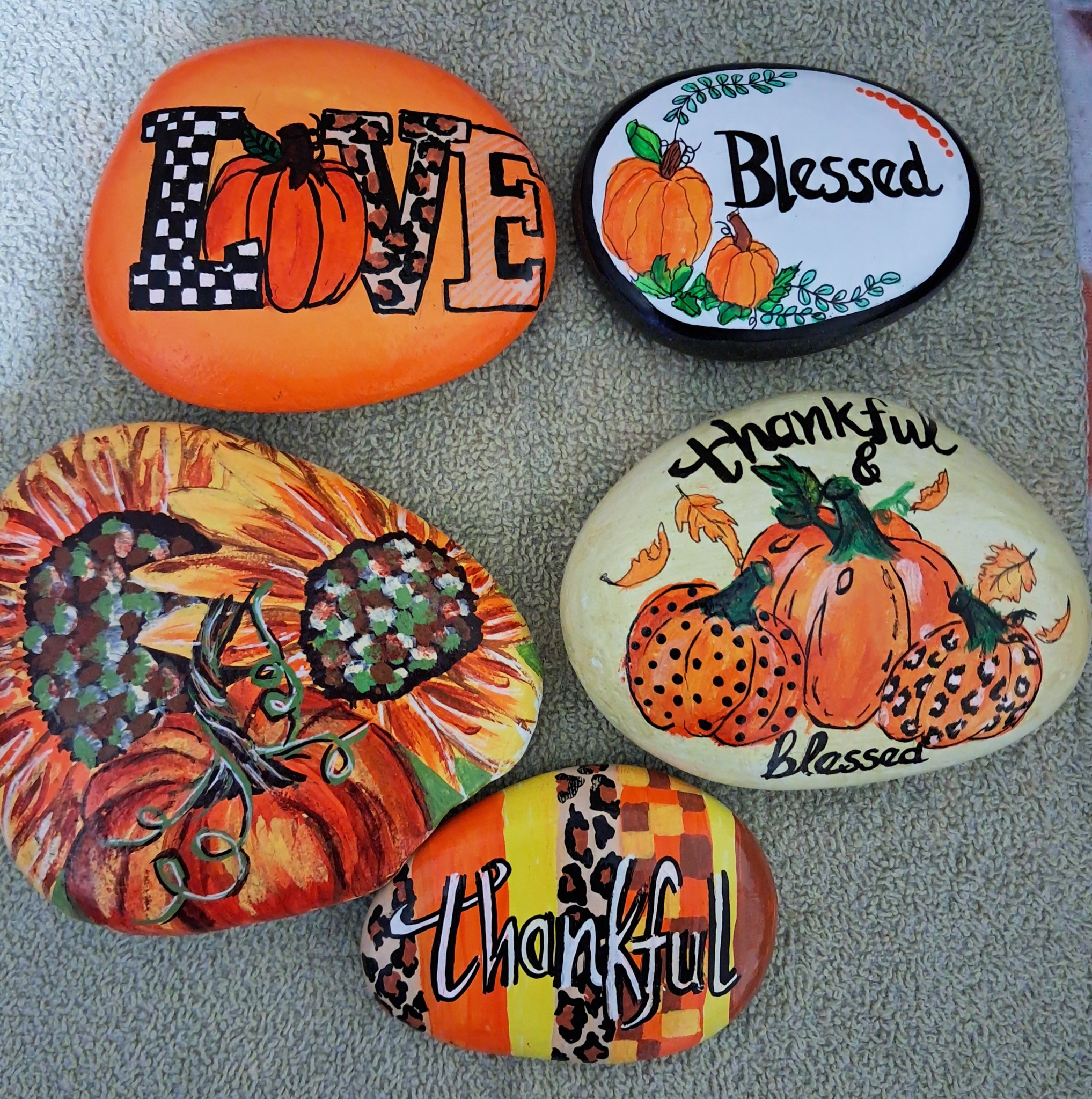 Loving Kindness Rocks | Thanksgiving rocks | Facebook