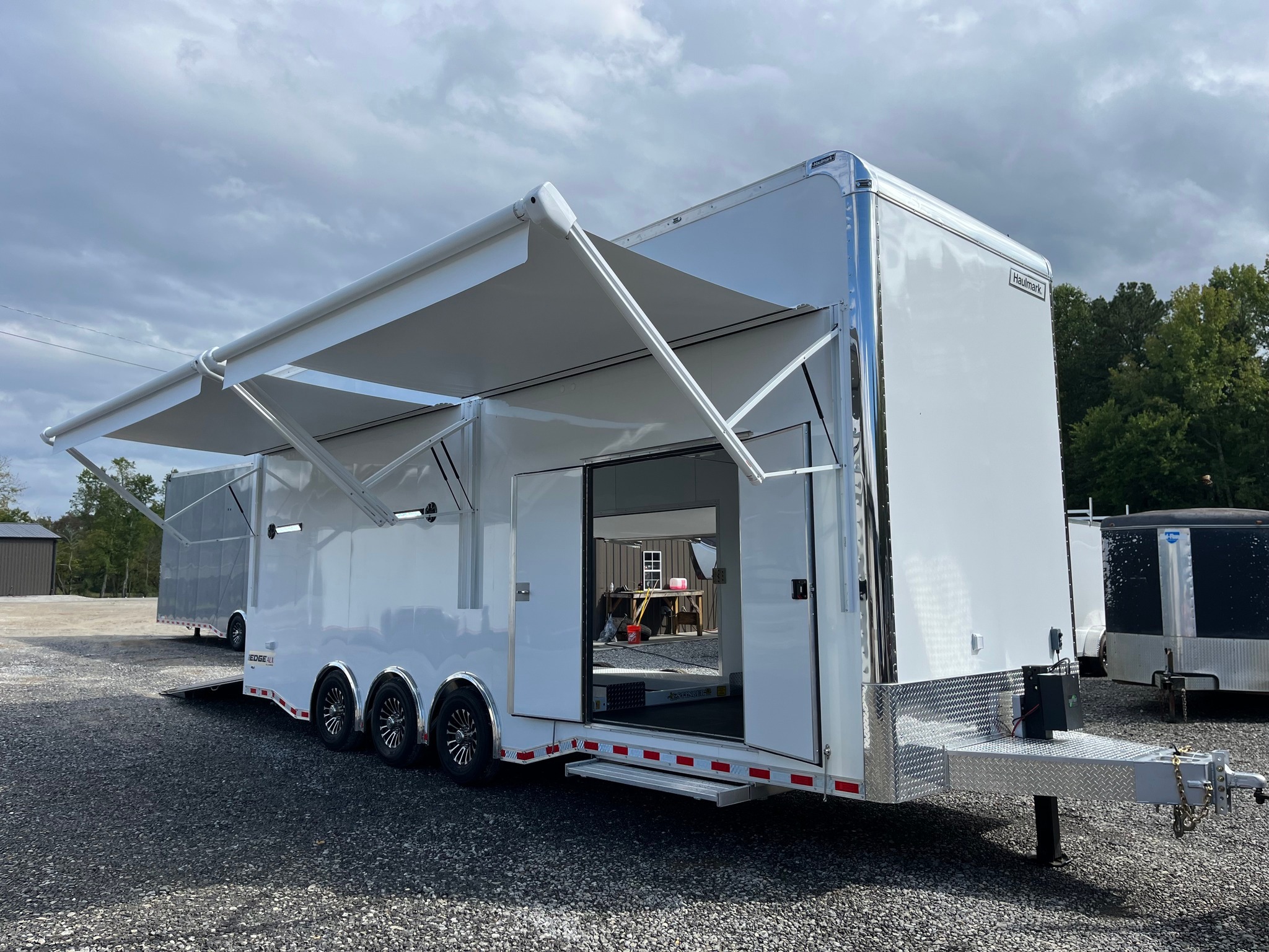 2026 Haulmark 28 EDGE Aluminum Stacker
