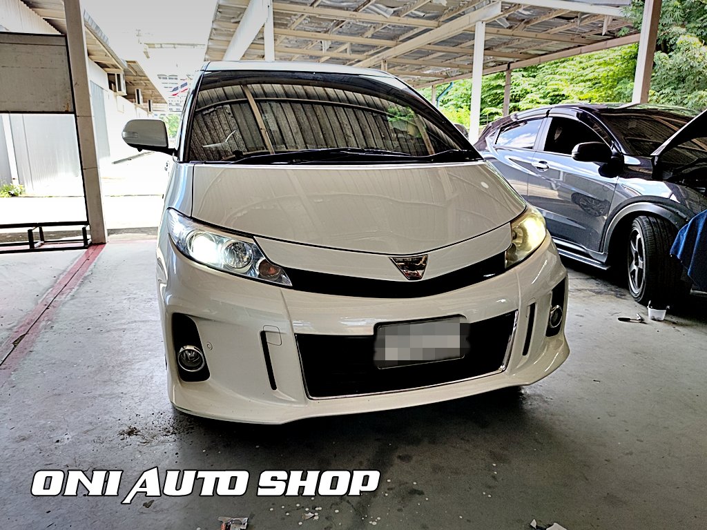 Oni Auto Shop - Toyota Estima: ซ่อมไฟหน้าไม่ติด...
