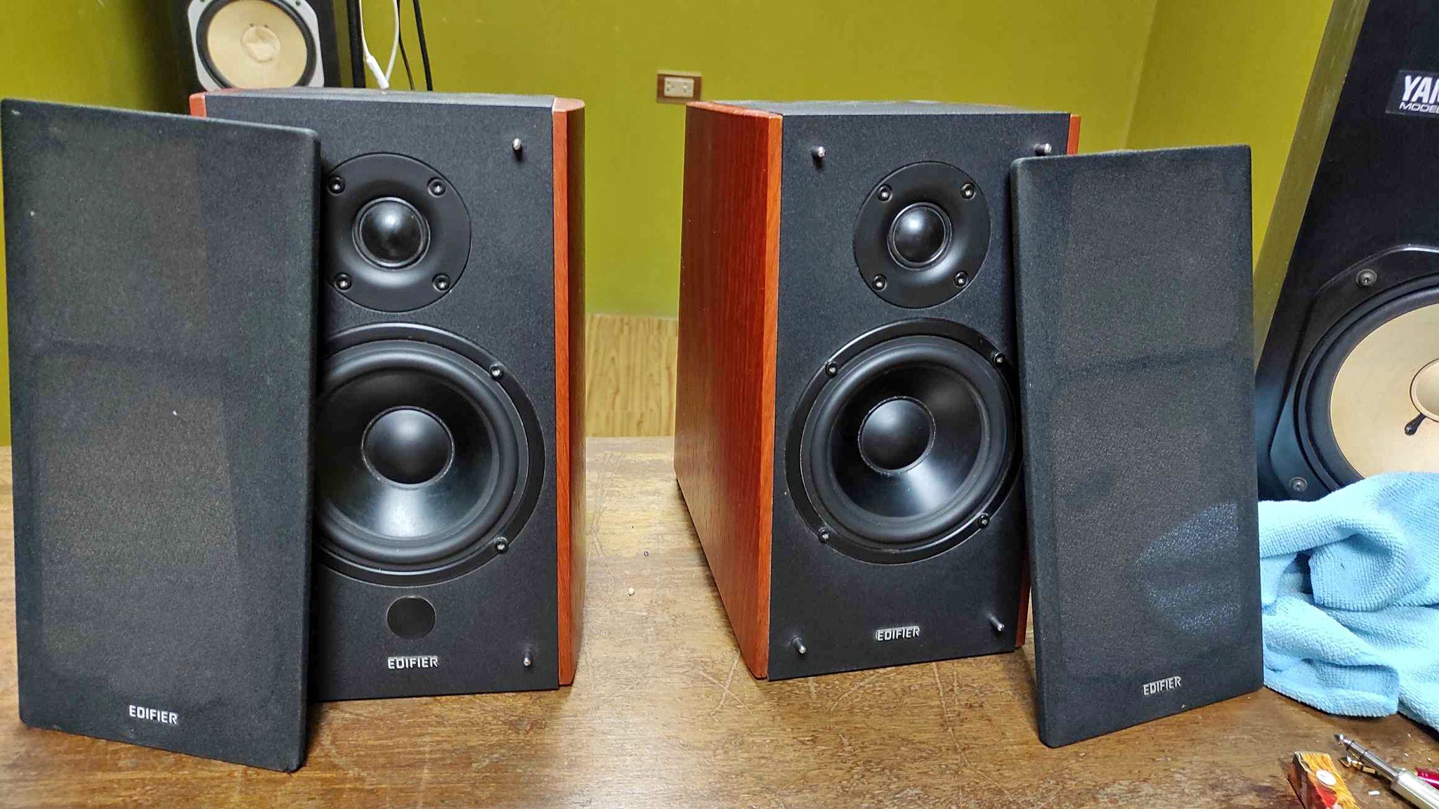 Parlantes edifier hifi R2000B control remoto biamp - Speakers ...