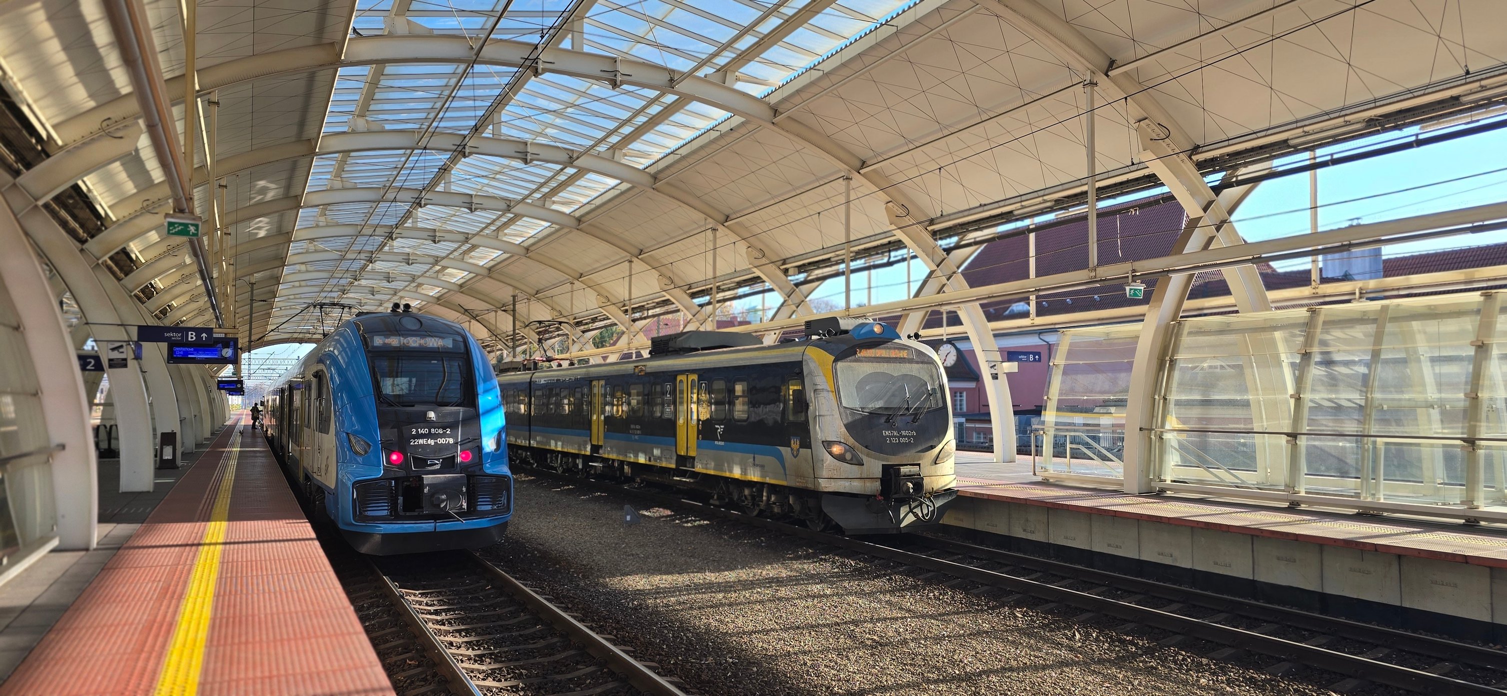 Milujeme vlaky | 6 11 2025 GLIWICE KOLEJE ŚLĄSKIE PESA EZT 22WE - 007 ...