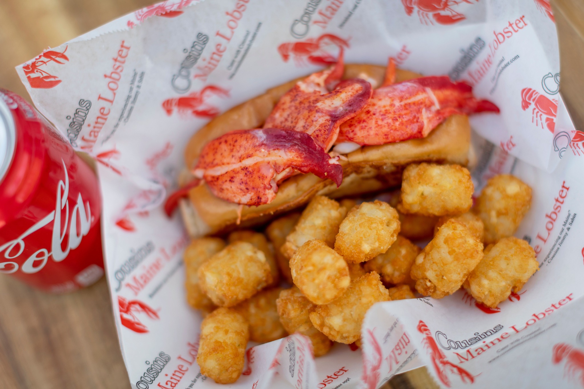Cousins Maine Lobster Food Truck at Tractor Supply - Appleton