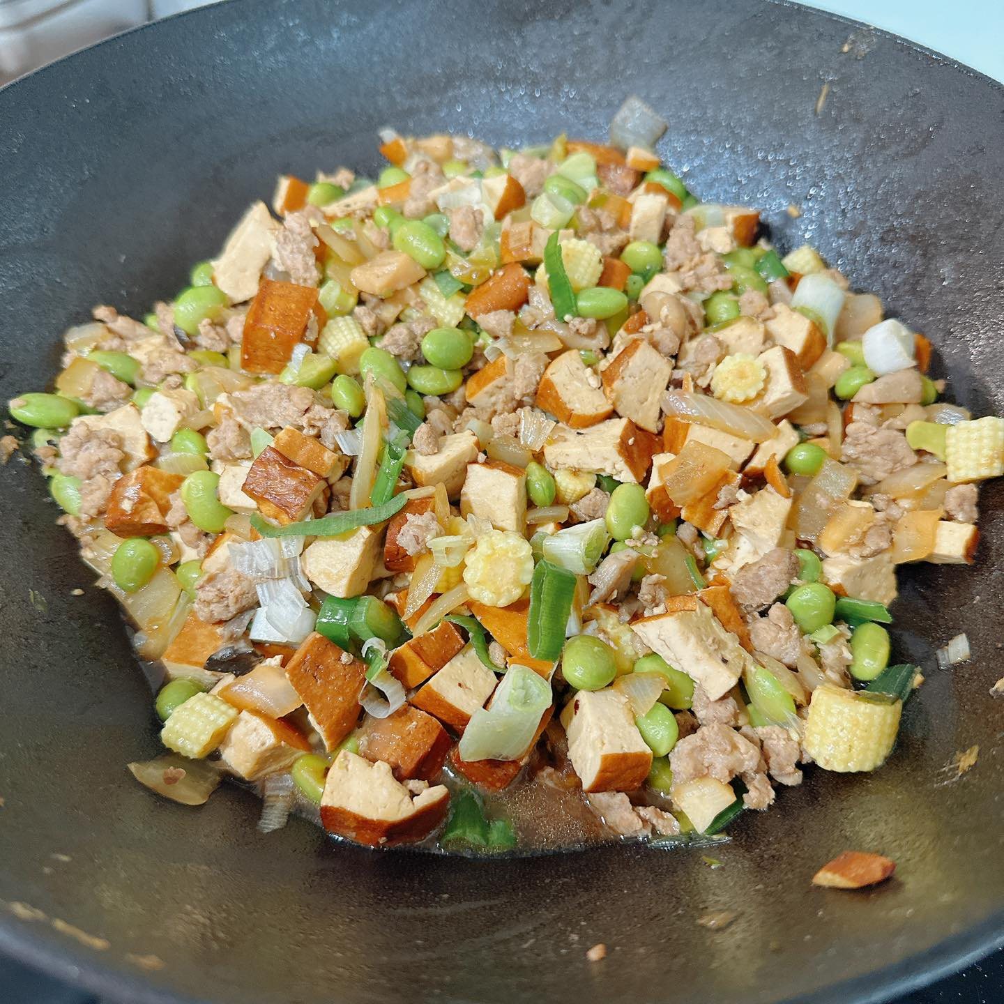 良食有養 珊迪君－林俞君營養師 - #婚後在夫家的第一道料理 #豆豆偽炸醬麵 #魚丸餛飩湯...