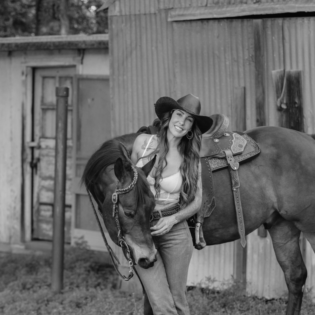 Lindsey Bennett on Reels