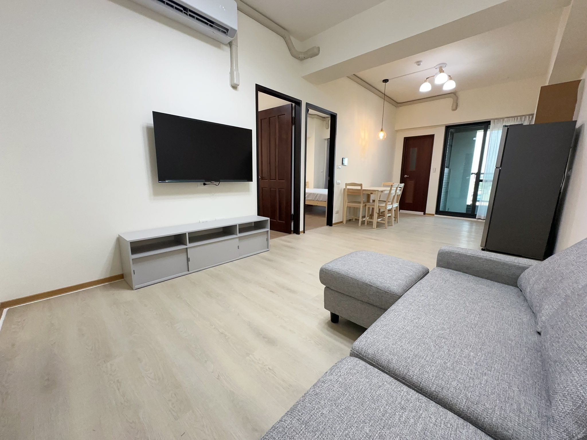 #出租 #屋住自租 #全新兩房 #可租補 | Facebook