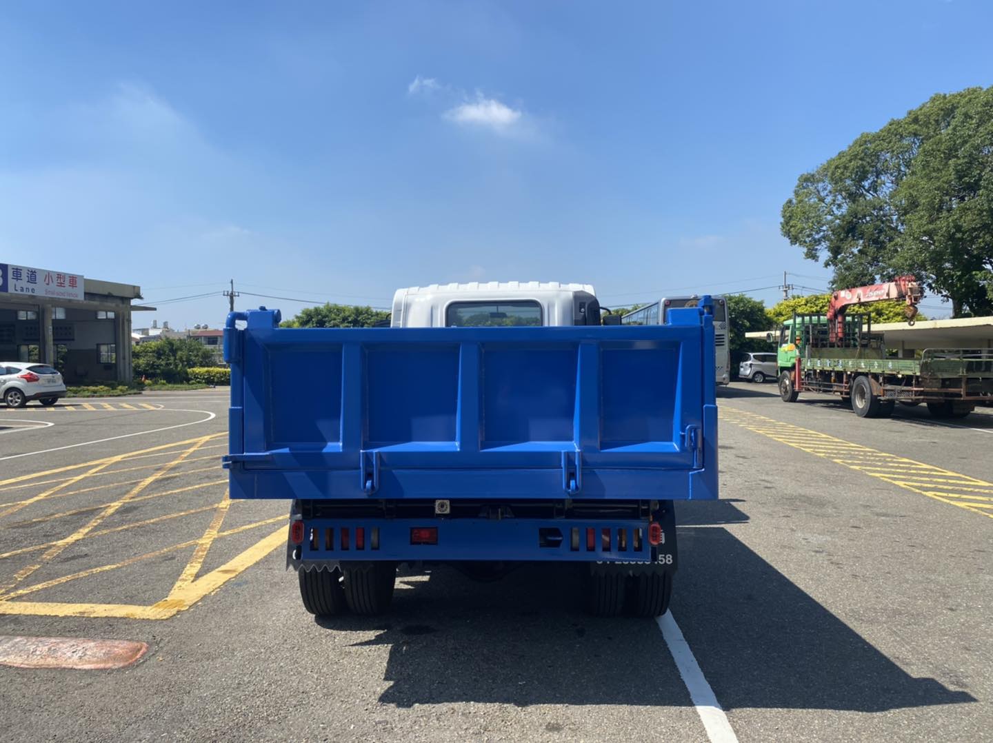 ISUZU 台北合眾汽車台中營業所張力權 | Taichung