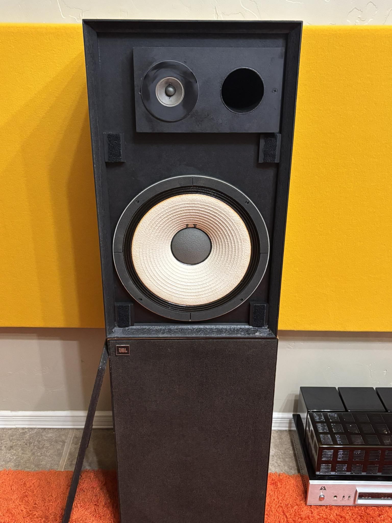 Hello all, I just picked up a pair of L-88 in great condition. The