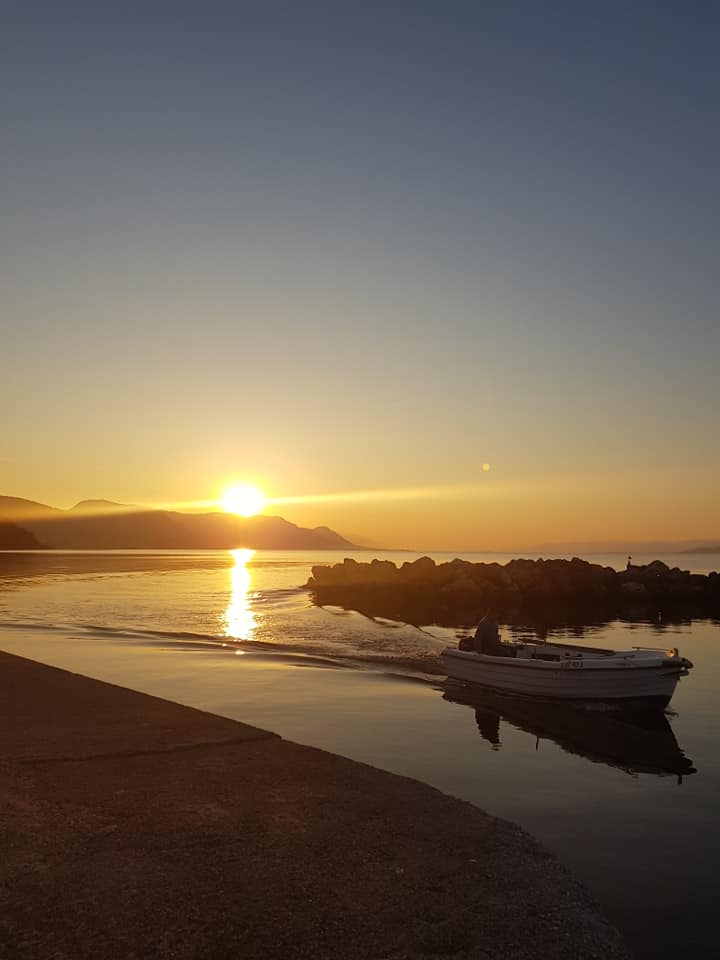 Arkitsa Beach | Arkítsa