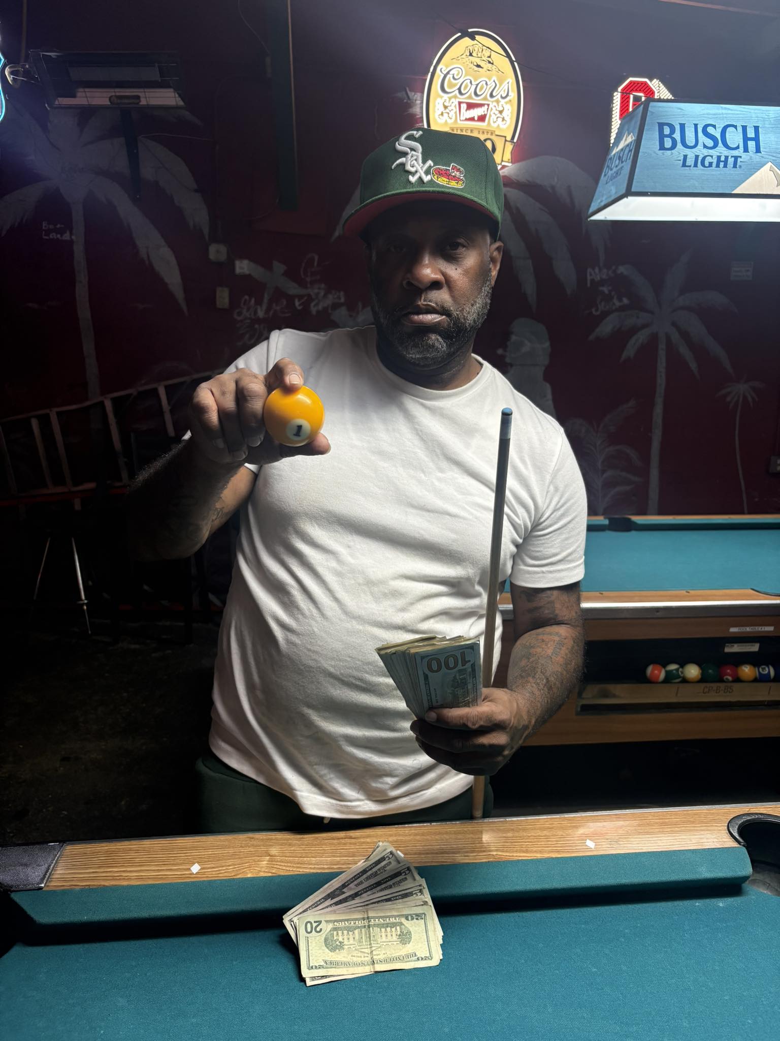 Won 1st place🥇 and the Roast The Host... Reggie Scroggins Facebook