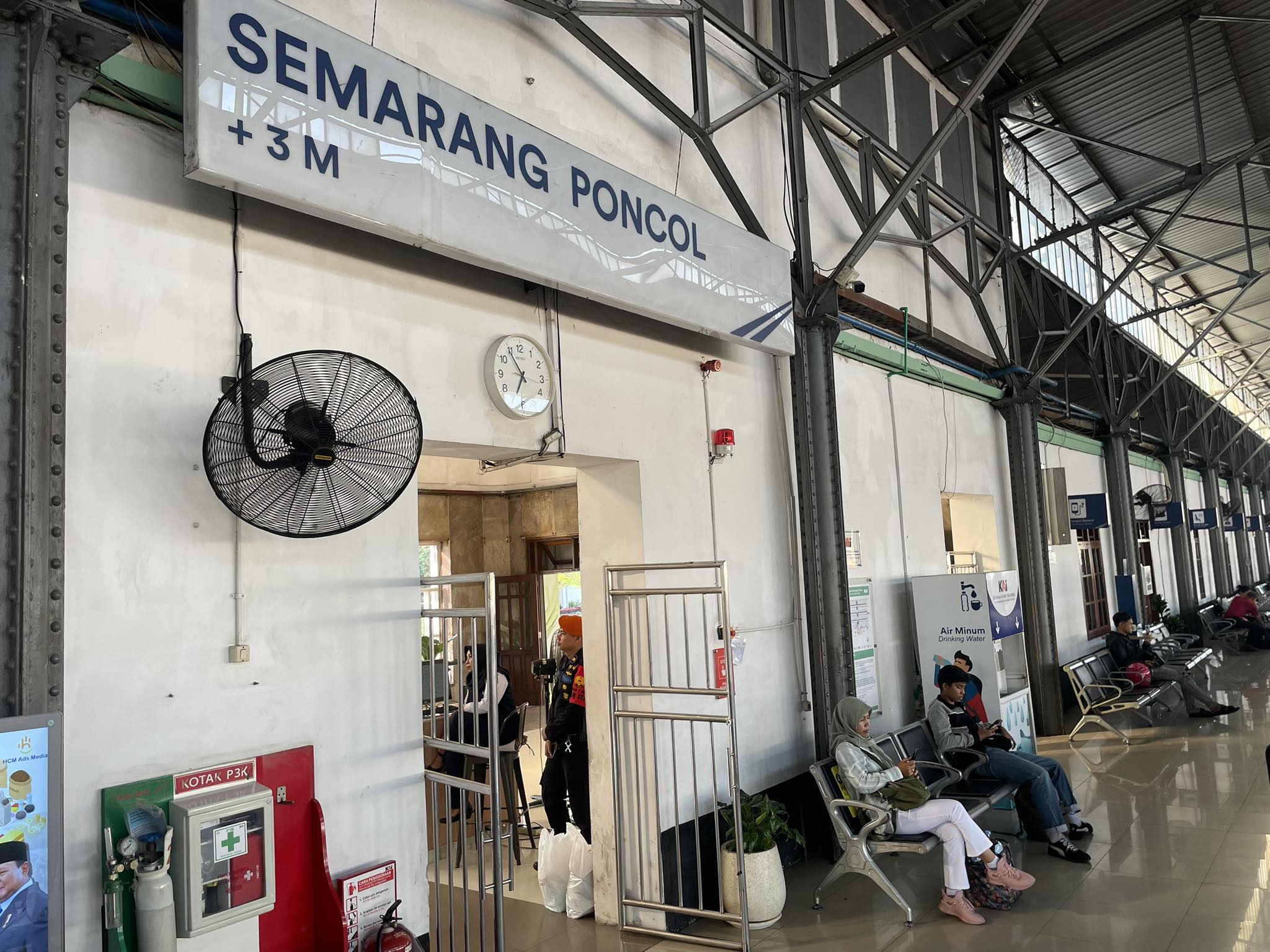 Basu Pangestu - Stasiun Semarang Poncol (SMC) adalah... | Facebook