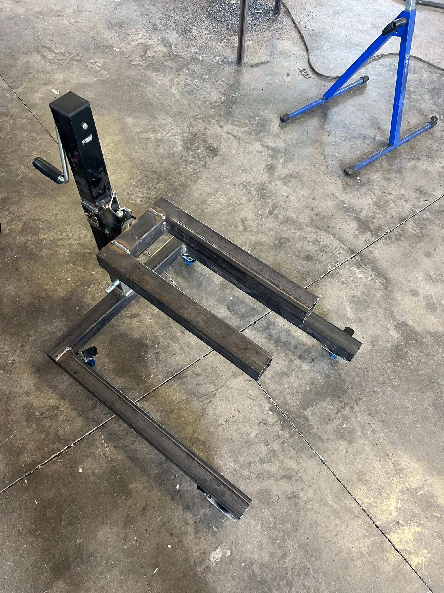 Brownell Hydraulic Stern Drive Installer - Boat Stand Accessory
