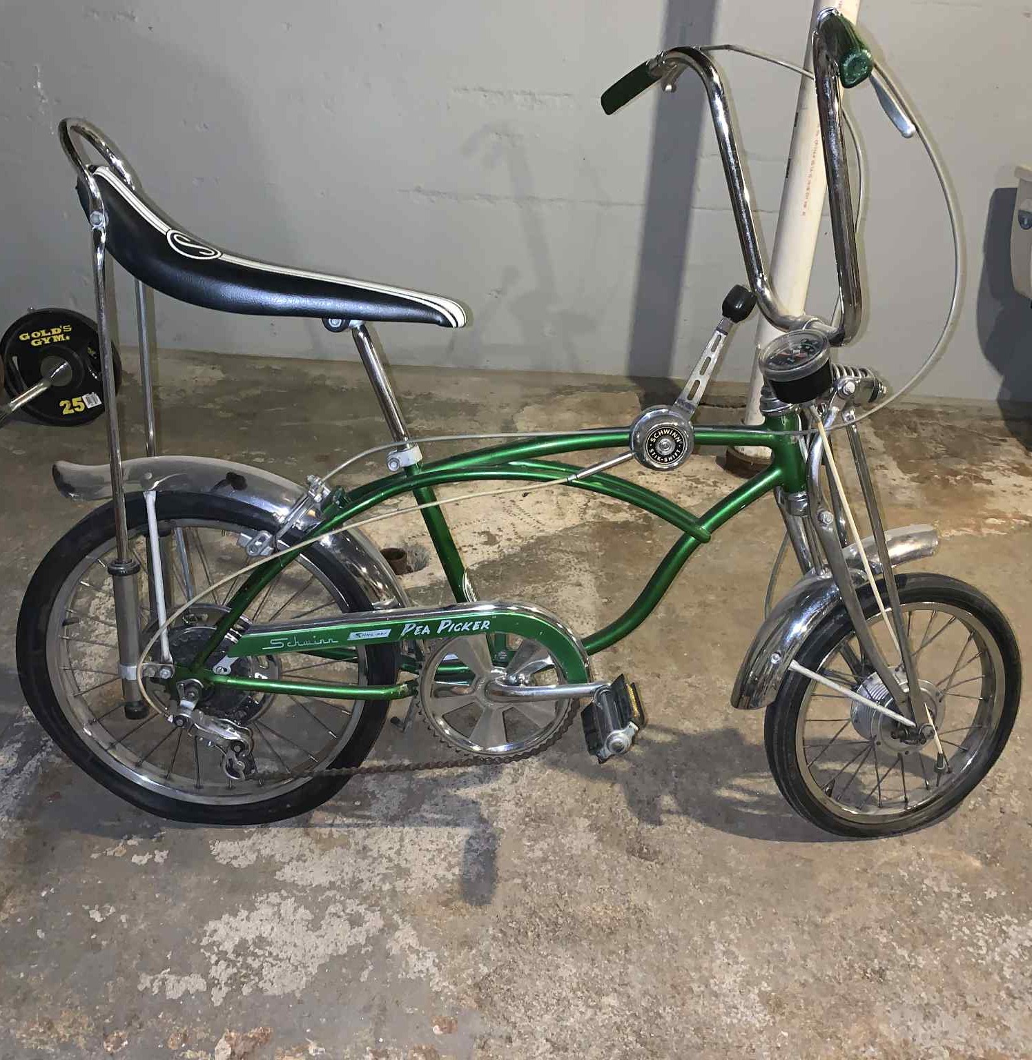 schwinn bicycle repair Deluxe Bike Tube Kit, Multi-Purpose for Repairs, Easy-to-Carry Tool Kit, Portable and Convenient Design, Multi-Tool Kit Includes Tire Tube Patches, Tire Levers, Scuffer and More : Bike saddle or top tube bags Bike Rack Pro Bike Repairs