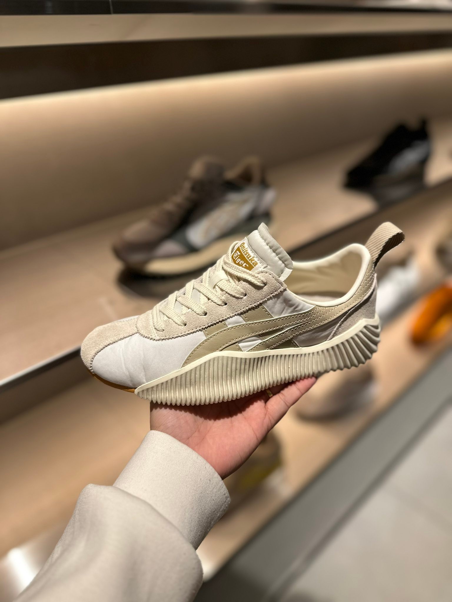 Onitsuka Tiger Acromount for sale in Manila