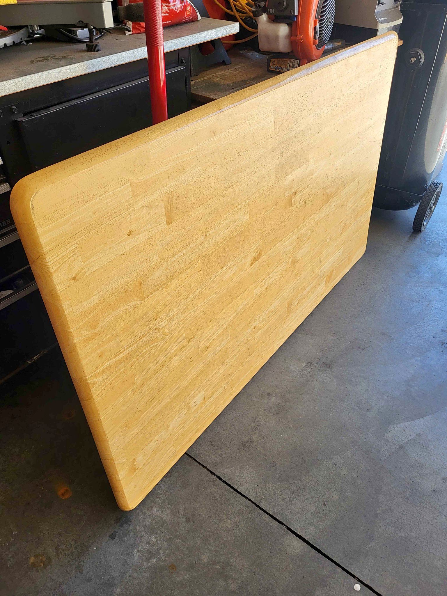 Wood butcher block table top with rounded corners and 4 wood legs ...