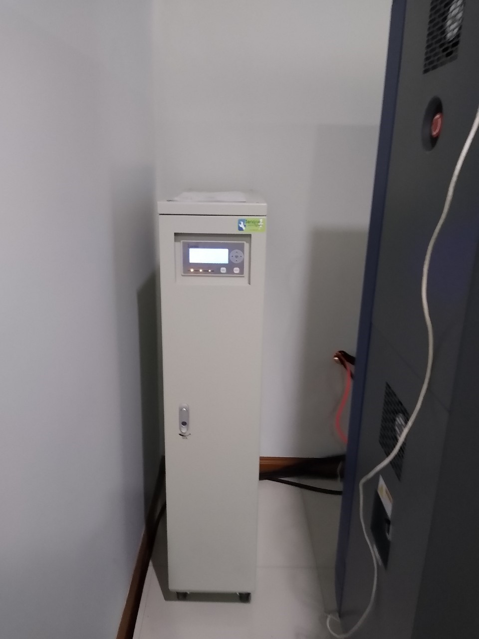 Soltec UPS - เทรนใหม่ มาแรง!!📣 พื้นที่แคบก็ไม่หวั่น‼️... | Facebook