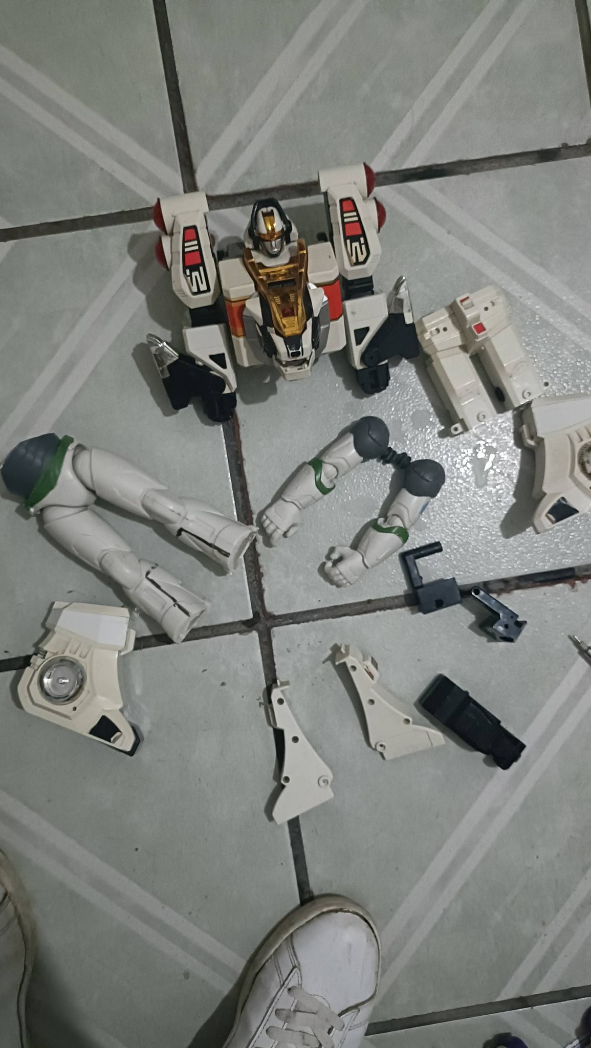 tigerarmy　オーダー制作 Custom 1994 Bandai Tigerzord with added articulation