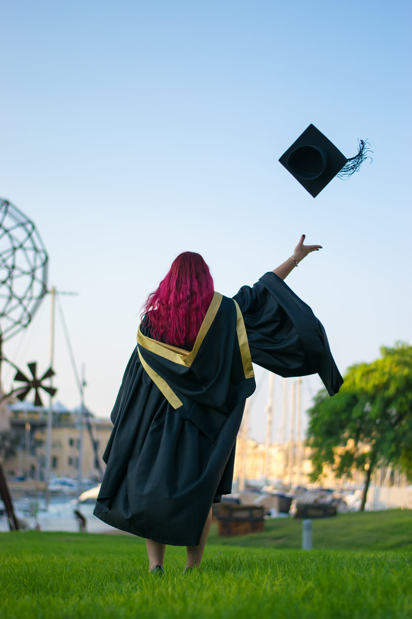 bigbyte - A fun shoot with this lovely graduate 🎓 👨‍🎓 🎉