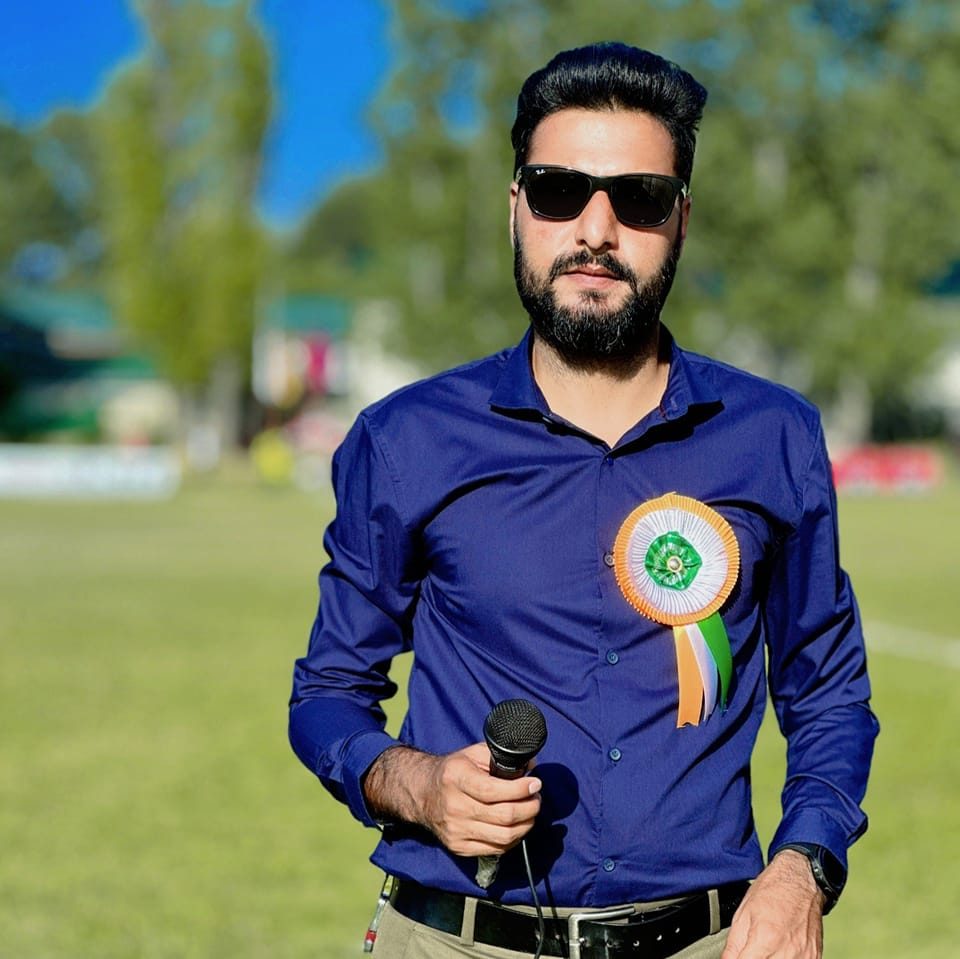 VICTORY!!! 🔥🔥 Abid Mushtaq! The man of the moment, sealing the deal ...