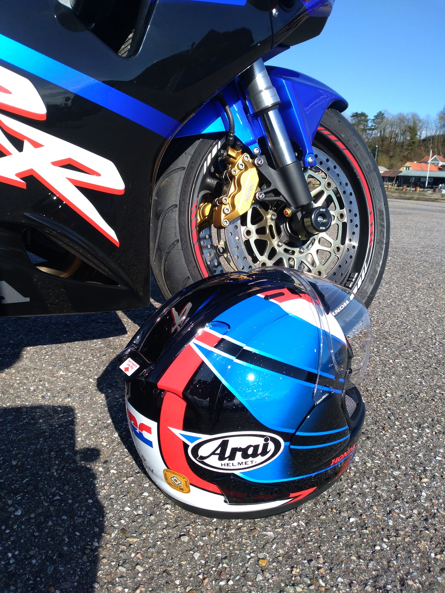 arai cbr helmet Corsair-X Soft frame material is more comfortable and features removable temple padding and a removable/replaceable crown pad to allow for a customized fit RX-7V EVO | Arai Helmet