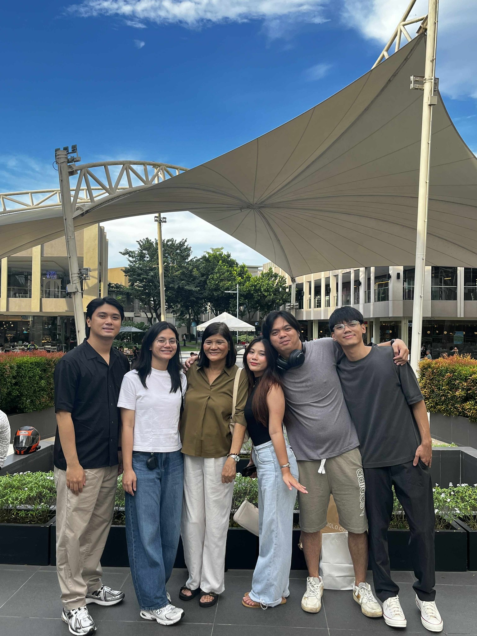 Robina Delos Reyes
