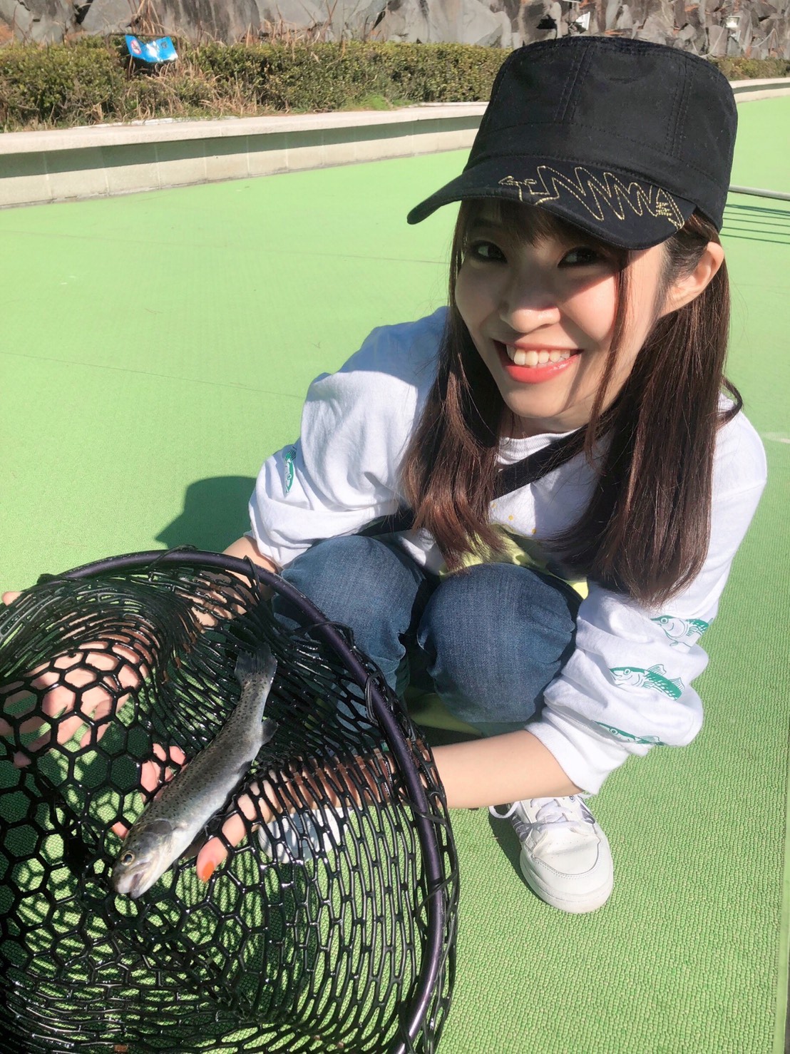 村上奈津実 抽選5名限定 ポスター ヤンマガ 釣りうぇ～ぶ』 村上奈津実ちゃんの釣りイッターロケ敢行中！ 今回も