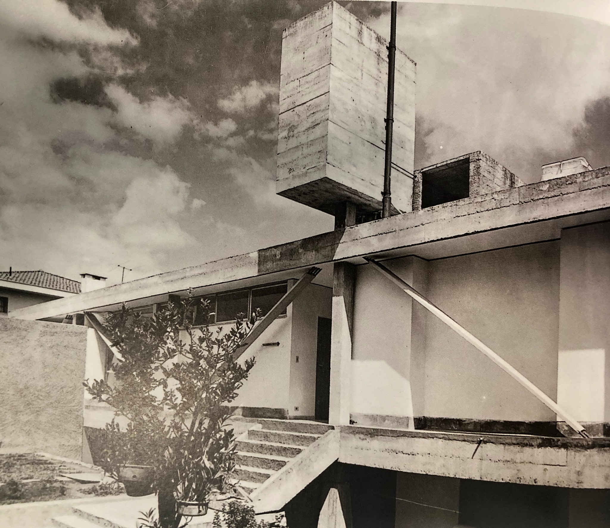 1963 Casa Mendes André, São Paulo, Brasil João Batista Vilanova