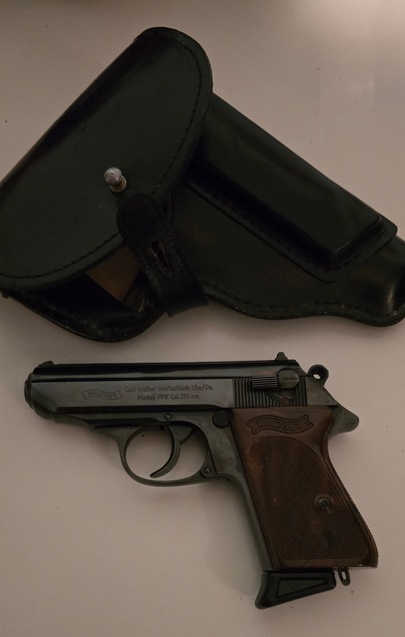 schie-en-ist-ein-sport-wei-zuf-llig-jemand-wo-man-f-r-ne-walther-ppk