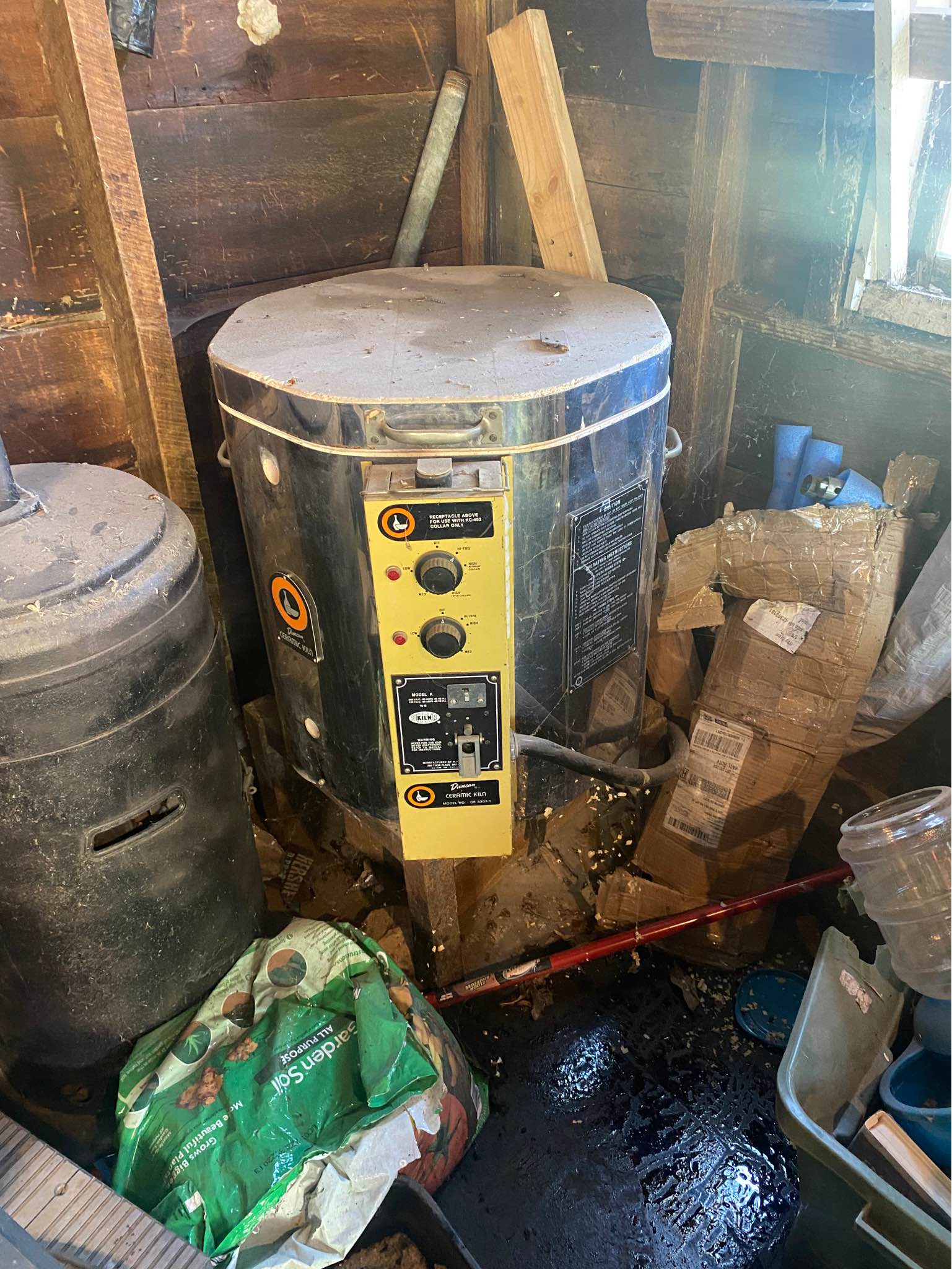 I have a Duncan model DK 820X-1 pottery kiln up for sale. It comes 