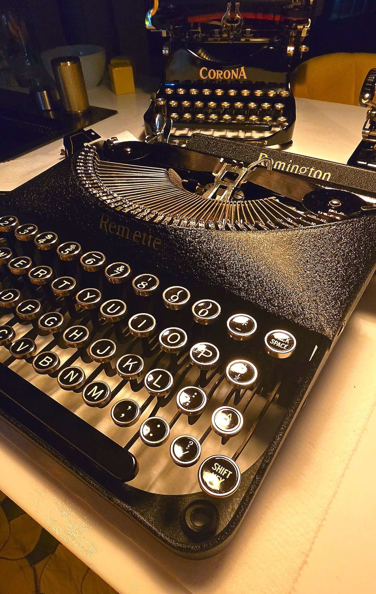 What is a Remington Remette portable typewriter from the late 30s