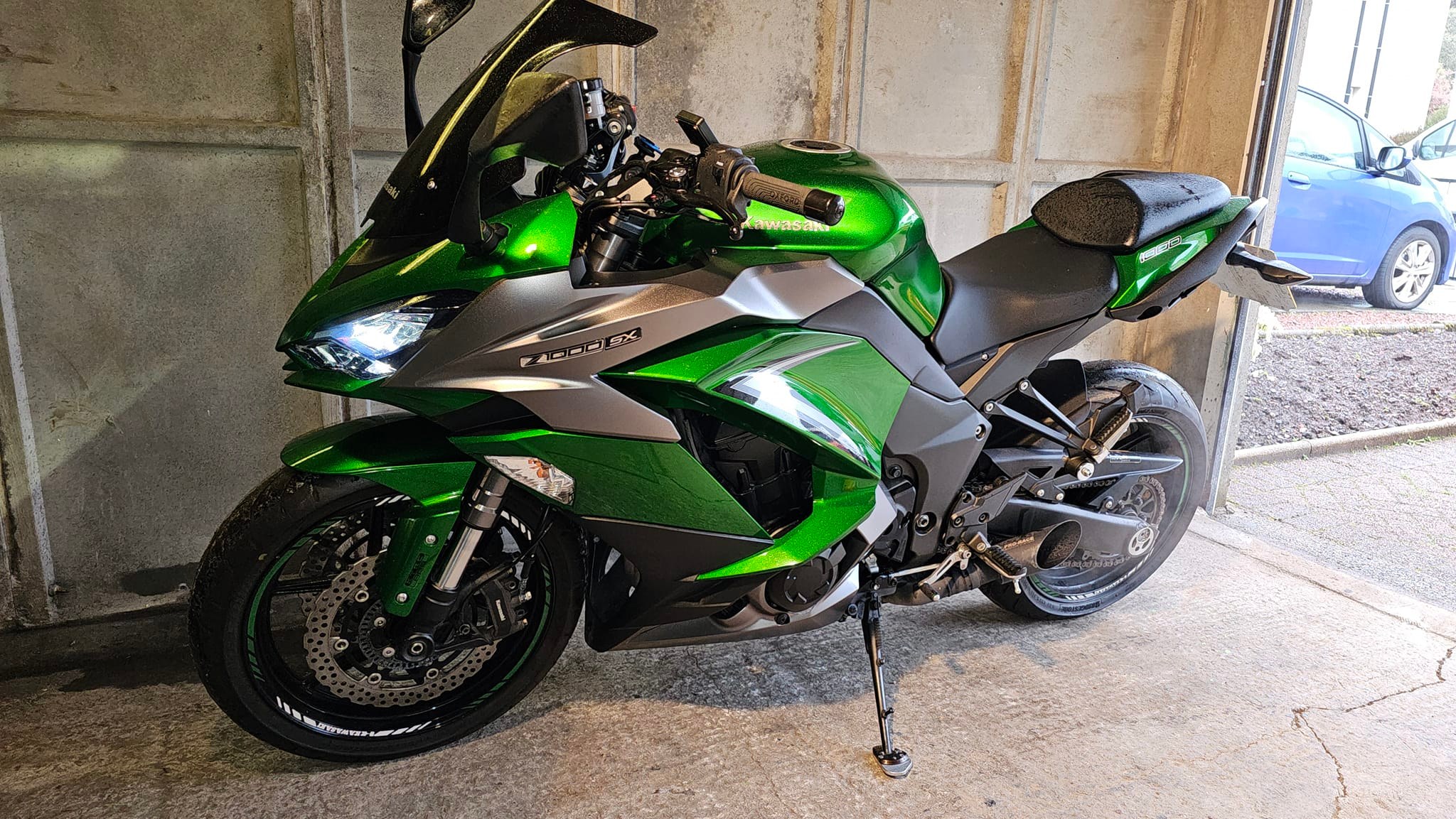 Kawasaki z 750 2012. 0697019471 asaRe O あミい M ិ RK 05LZ 50Z