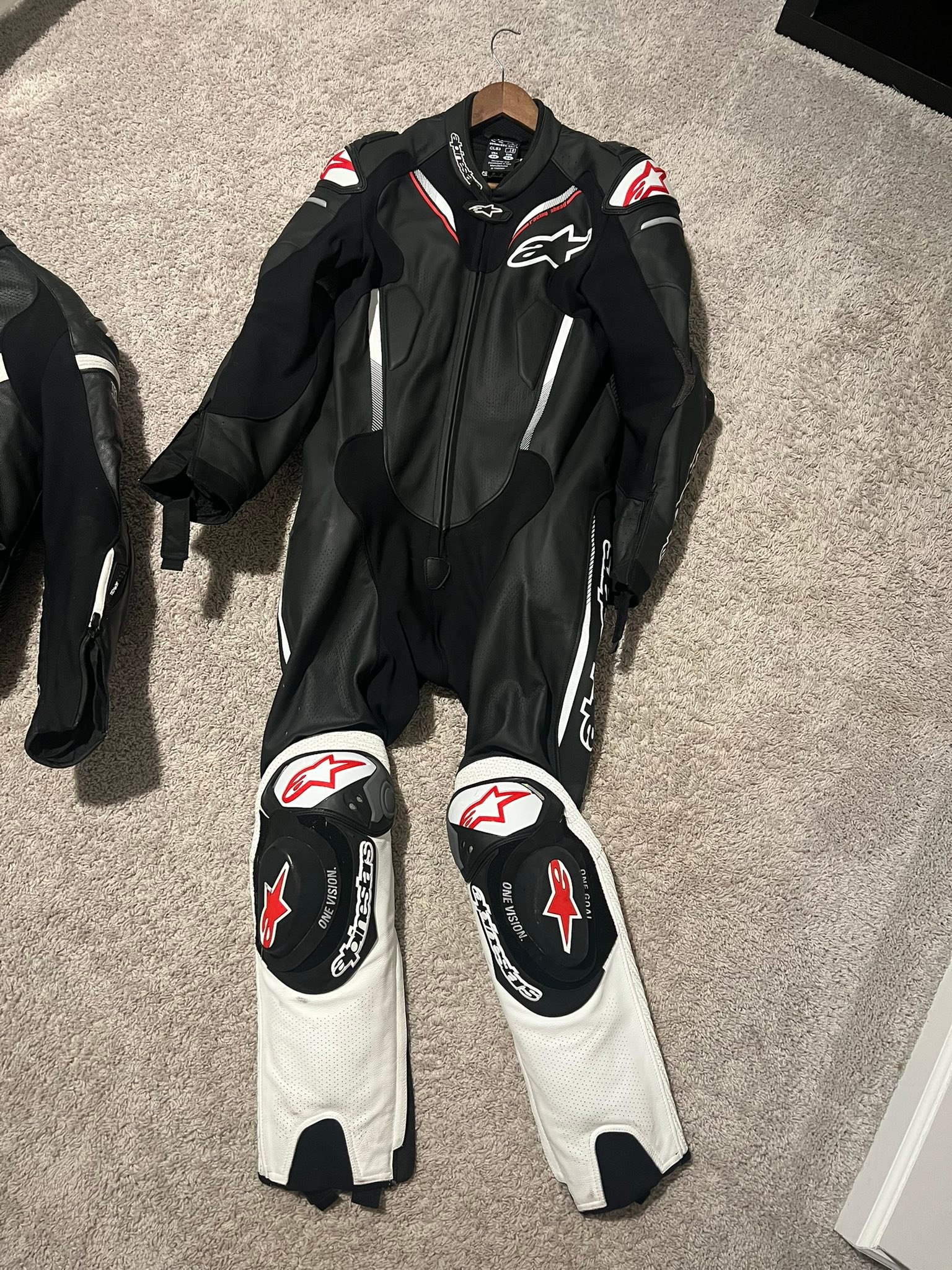 Alpinestars Motegi V3 1-piece leather suit for sale