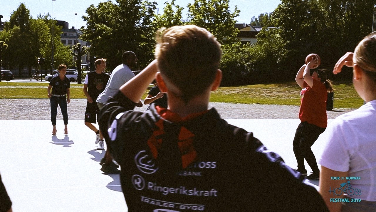 Ringerike - Ungdommens festivaldag i Hønefoss var sol, glede, aktivitet ...