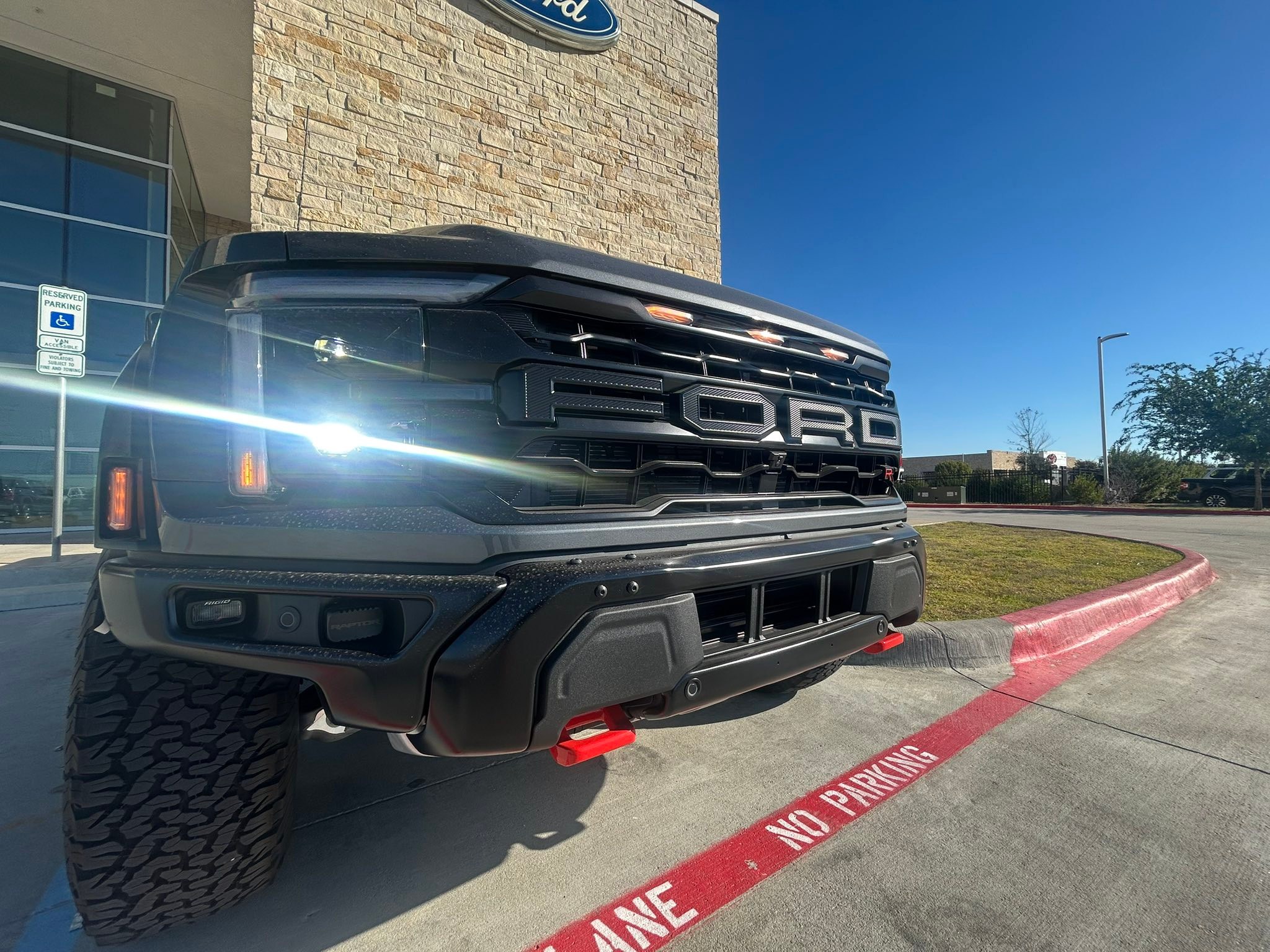 Ford Raptor Group | 2025 Carbonized Gray Metallic Raptor ®️ 🔥🔥 | Facebook