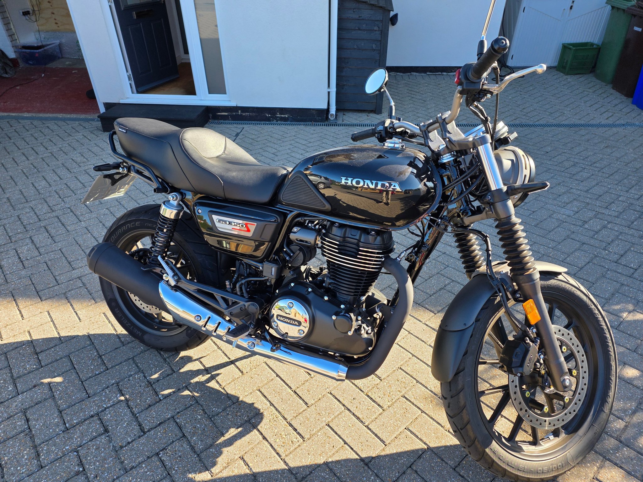 Honda GB350S seat update with black and brown cowhide leather