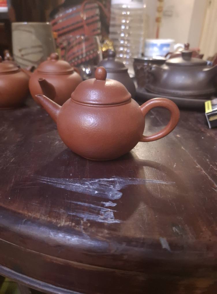 「L436」長期保管品 中国 朱泥急 須 一雙 在銘 1963年標準水平壺，中國宜興款朱泥壺陳放多年老壺， 隨賞指教12杯