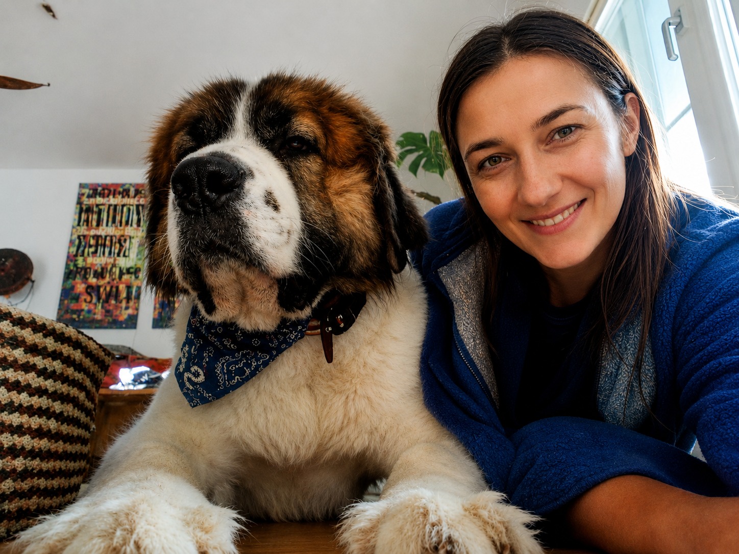 This gorgeous St Bernard was accepting Swiss Francs for pats 🇨🇭🏔🐶