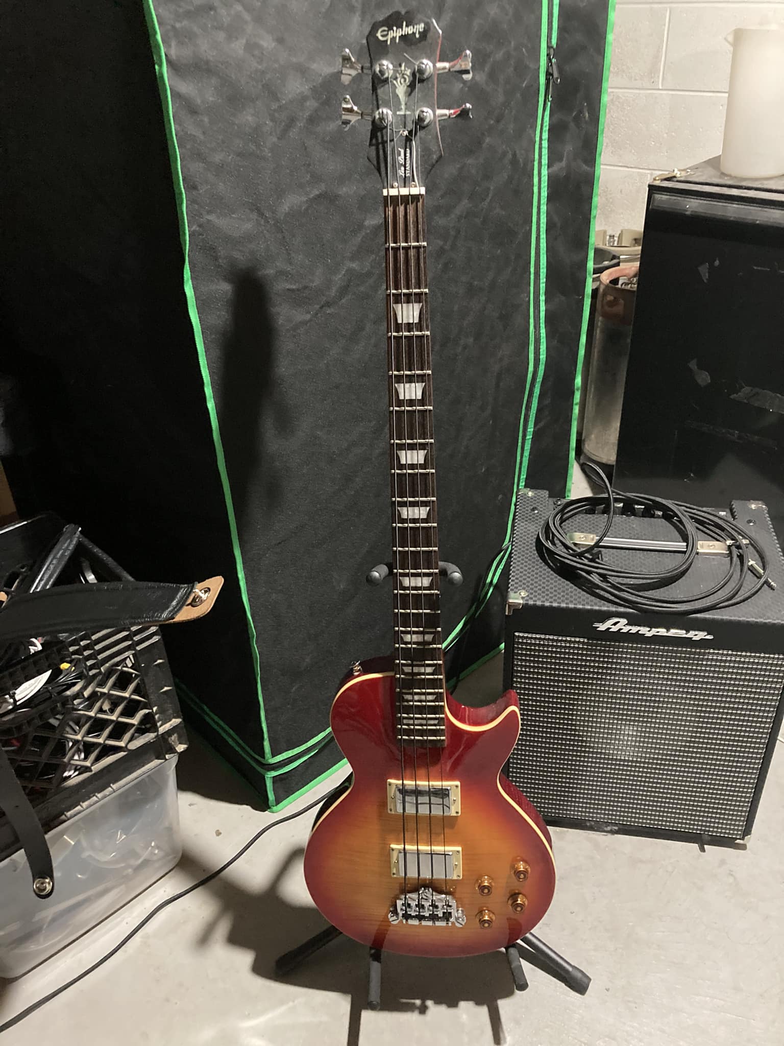 Hello, I own a non-reverse Epiphone Thunderbird bass and I'm