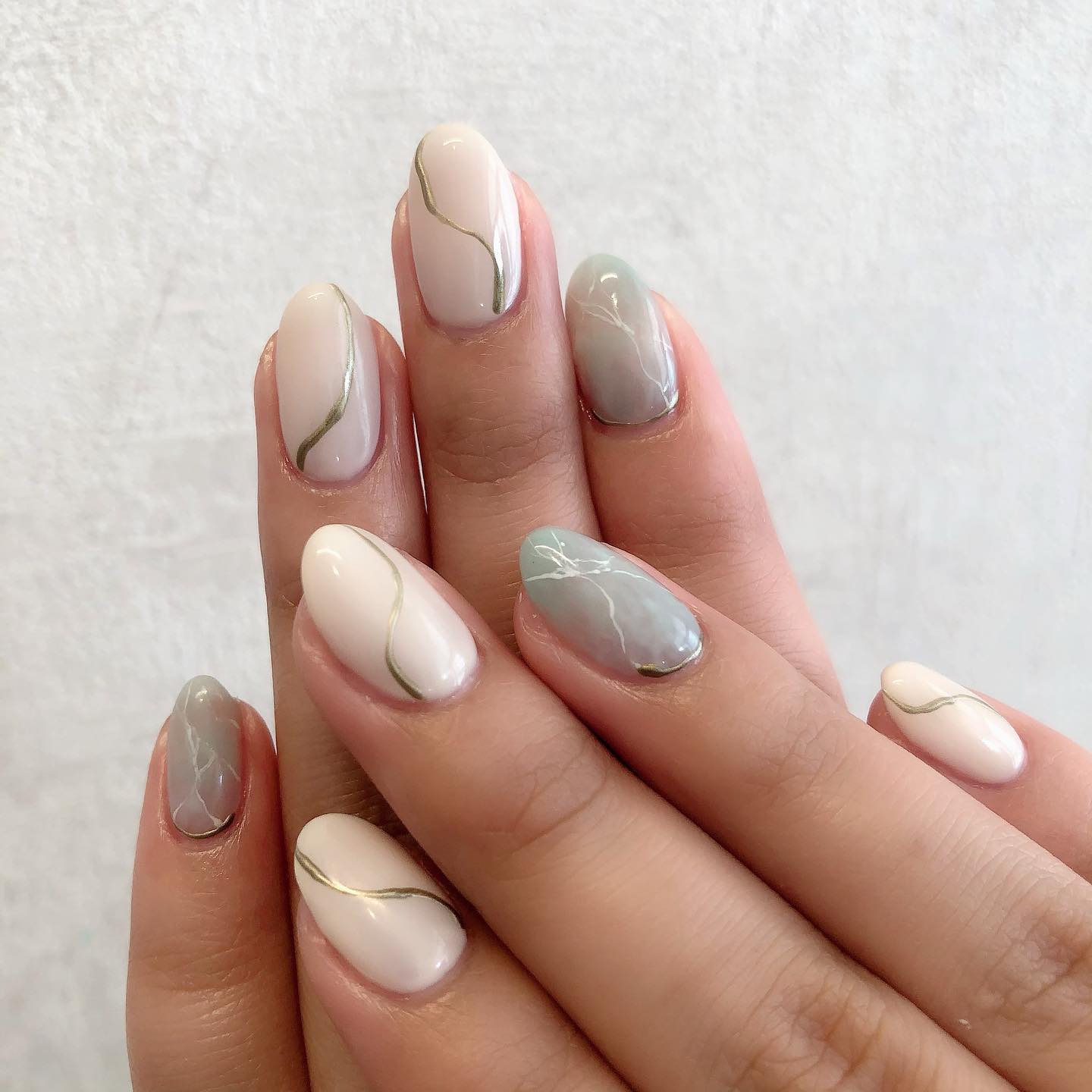 Jewellise ジュエライズ金沢 ニュアンスネイル 春ネイル オフィスネイル キレイめネイル アートネイル 大人かわいい ネイル ネイルデザイン ネイルアート ジェルネイル ショートネイル 自爪ネイル 美爪育成 ノーサンディングジェル エンドレス