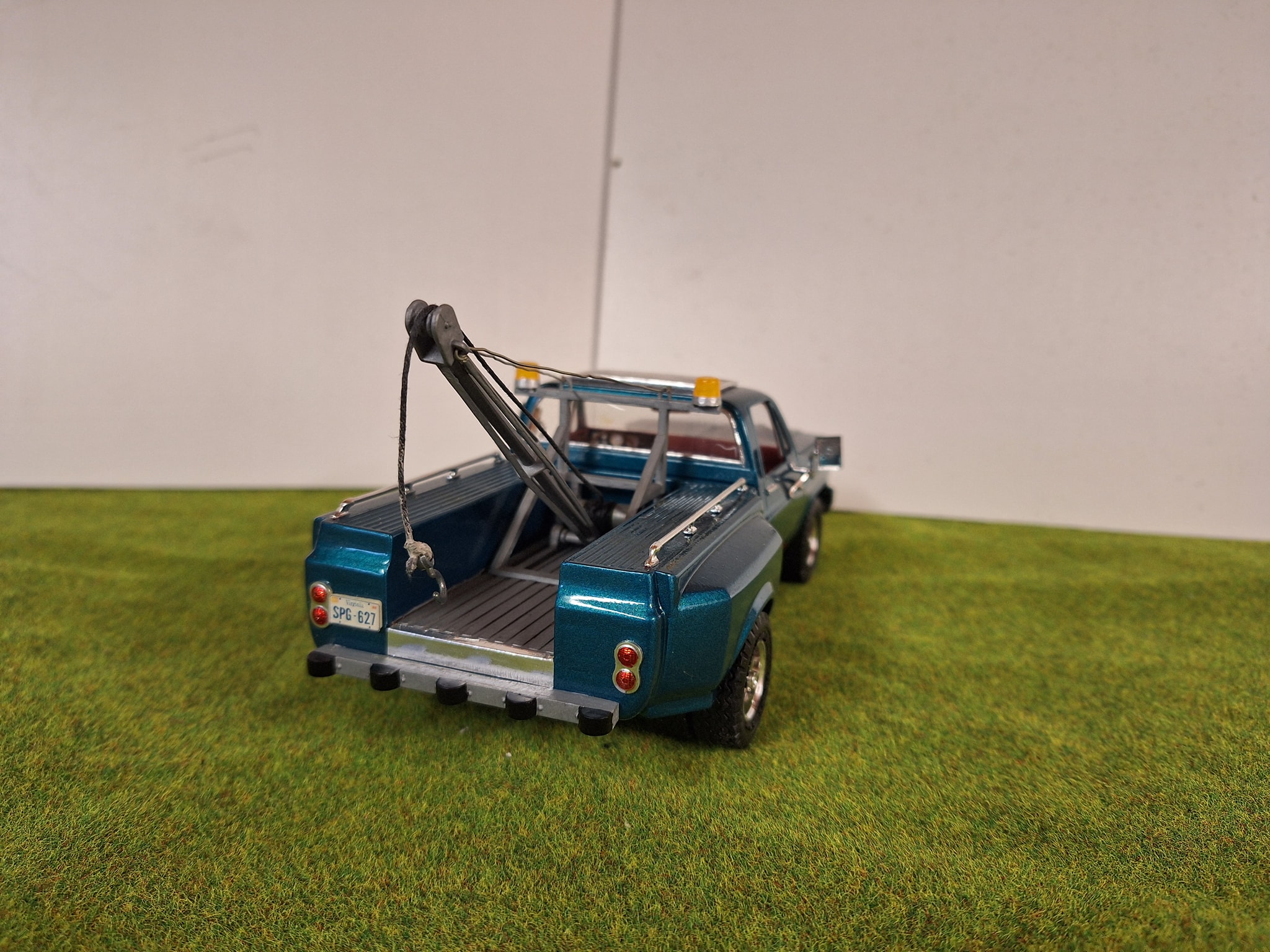 Revell 77 GMC Wrecker custom build