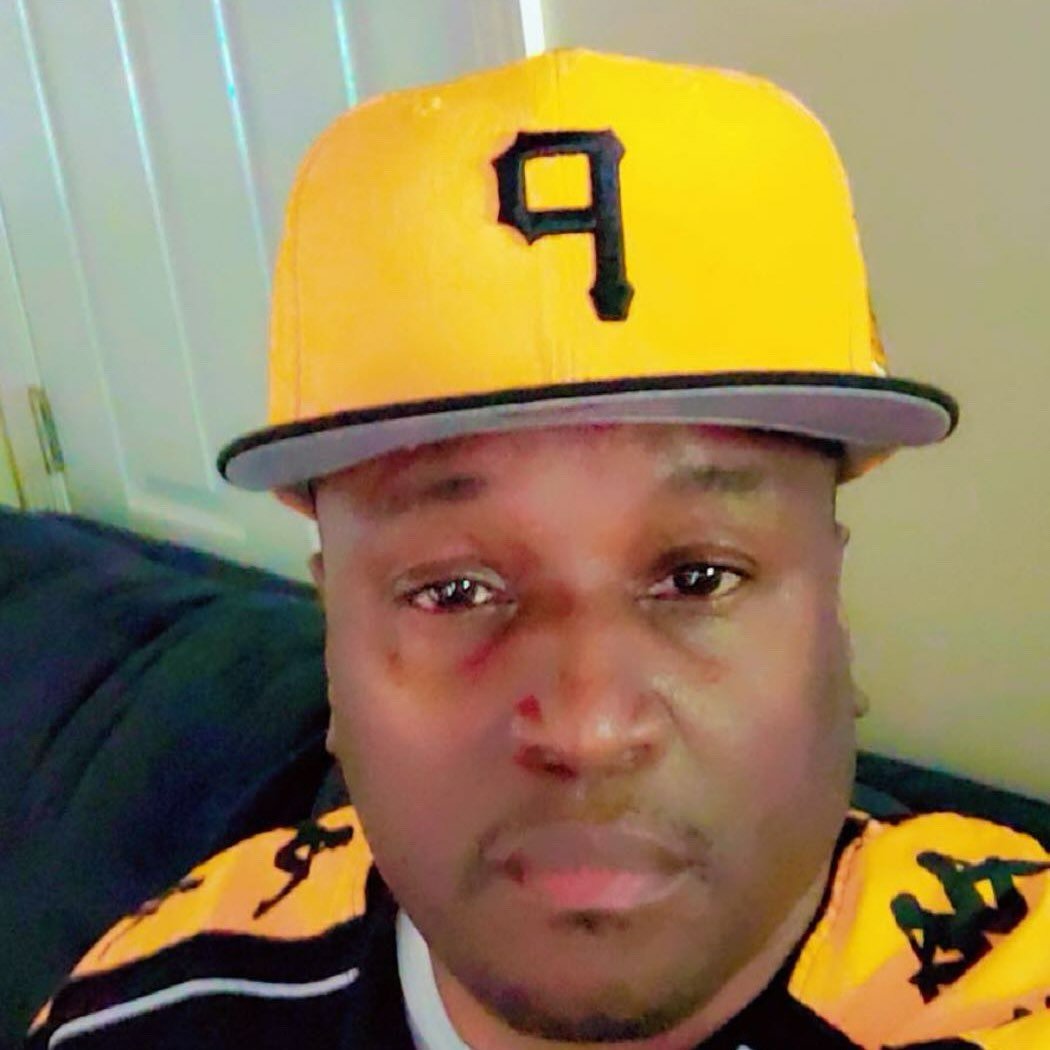 Somebody lost a cat 😂😂😂😂😂 | Derrick Smith