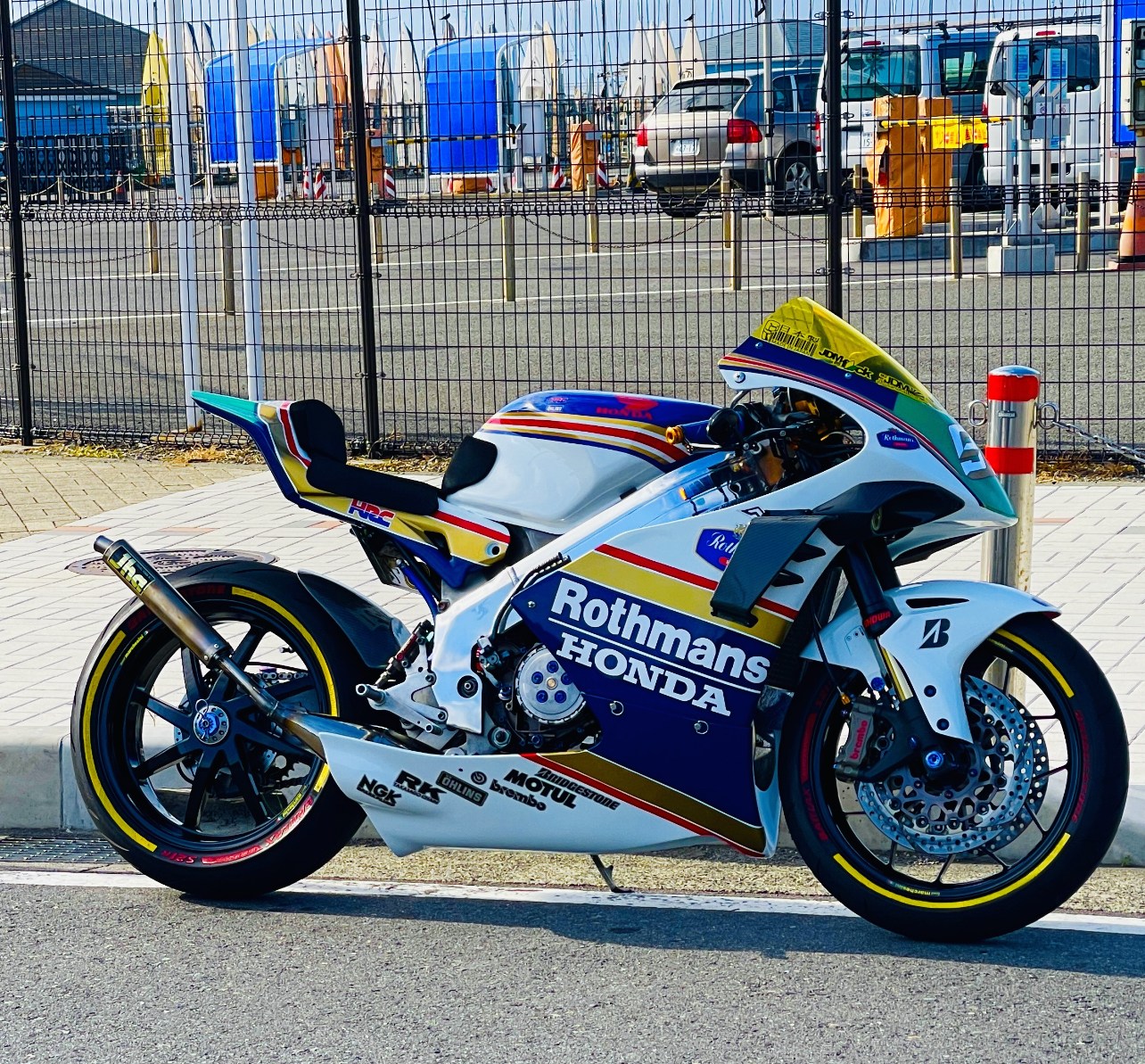 Two-Stroke Weapon: 1992 Honda NSR250R Rothmans SP by Susumu Sato