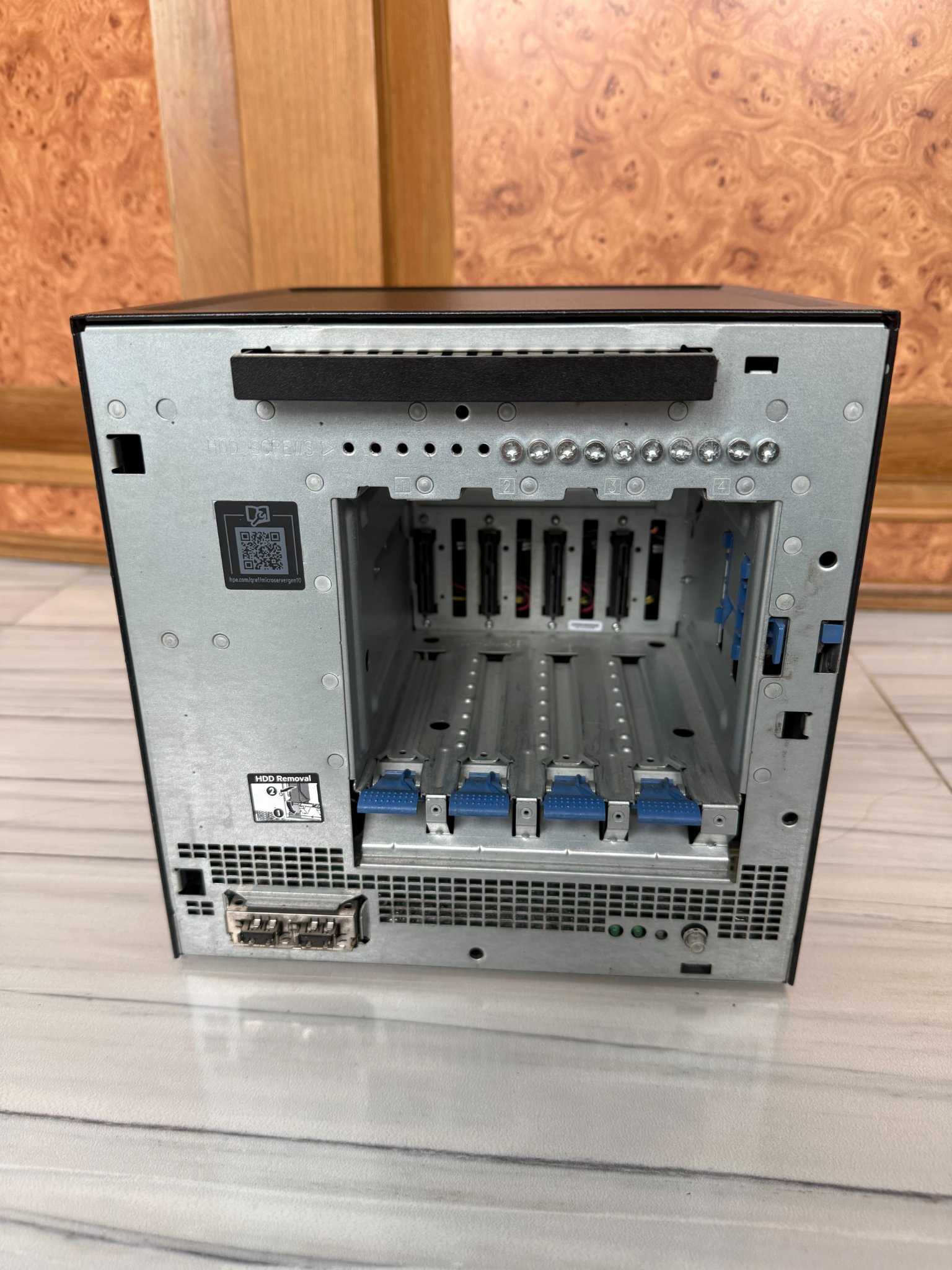 HPE ProLiant MicroServer Gen10 เซิร์ฟเวอร์เอชพีมือสองพร้อมใช้งาน 