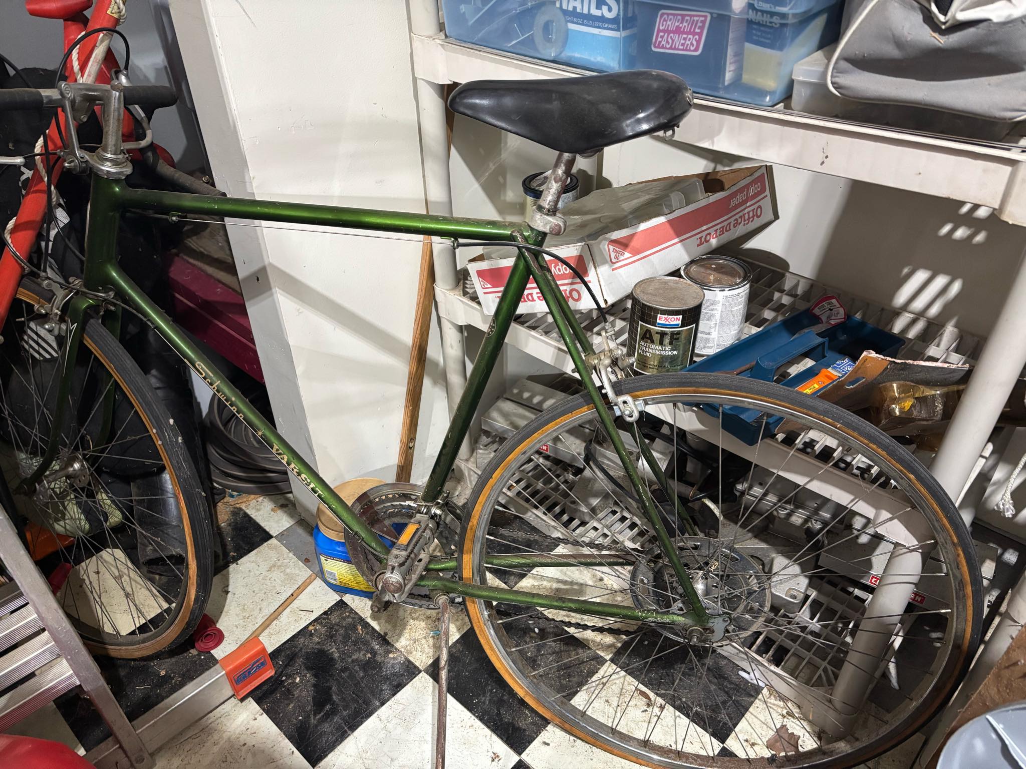 70s Schwinn Varsity as a grocery getter