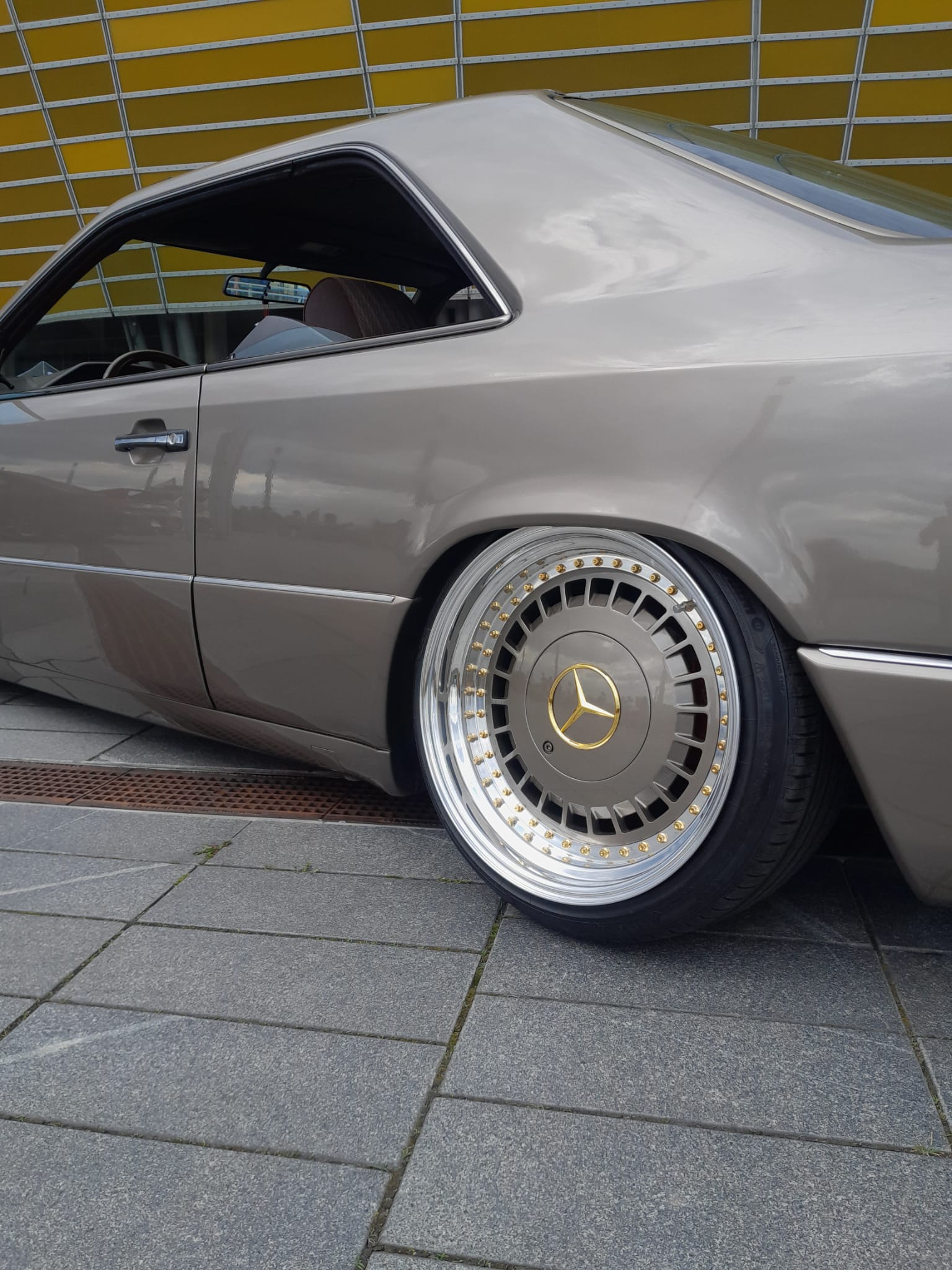 Mercedes w124 on ours centra mercedes... - CR Custom Wheels
