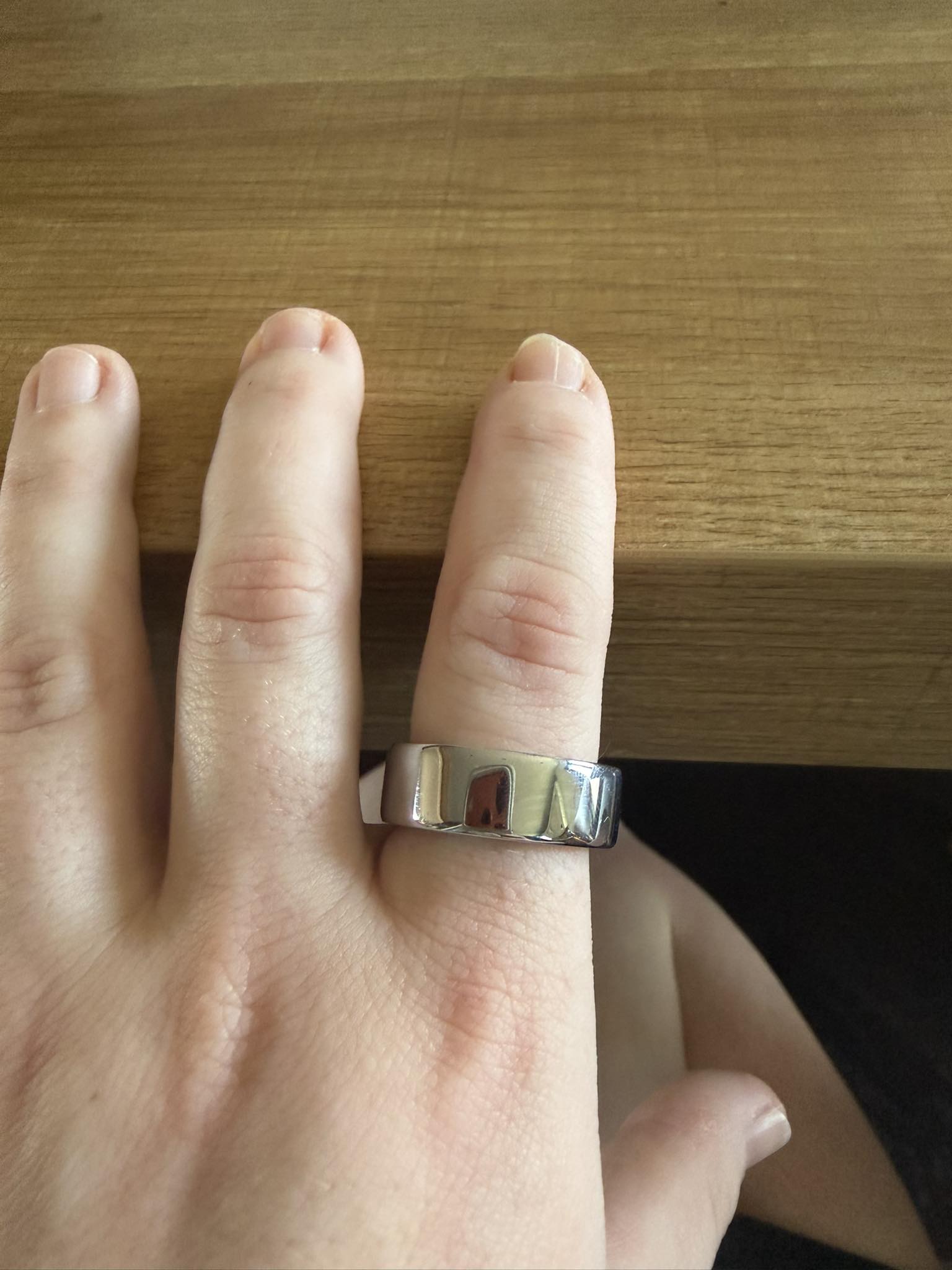 Brand NEW Oura Ring 4 in Brushed Silver, Size 7. Received as a 