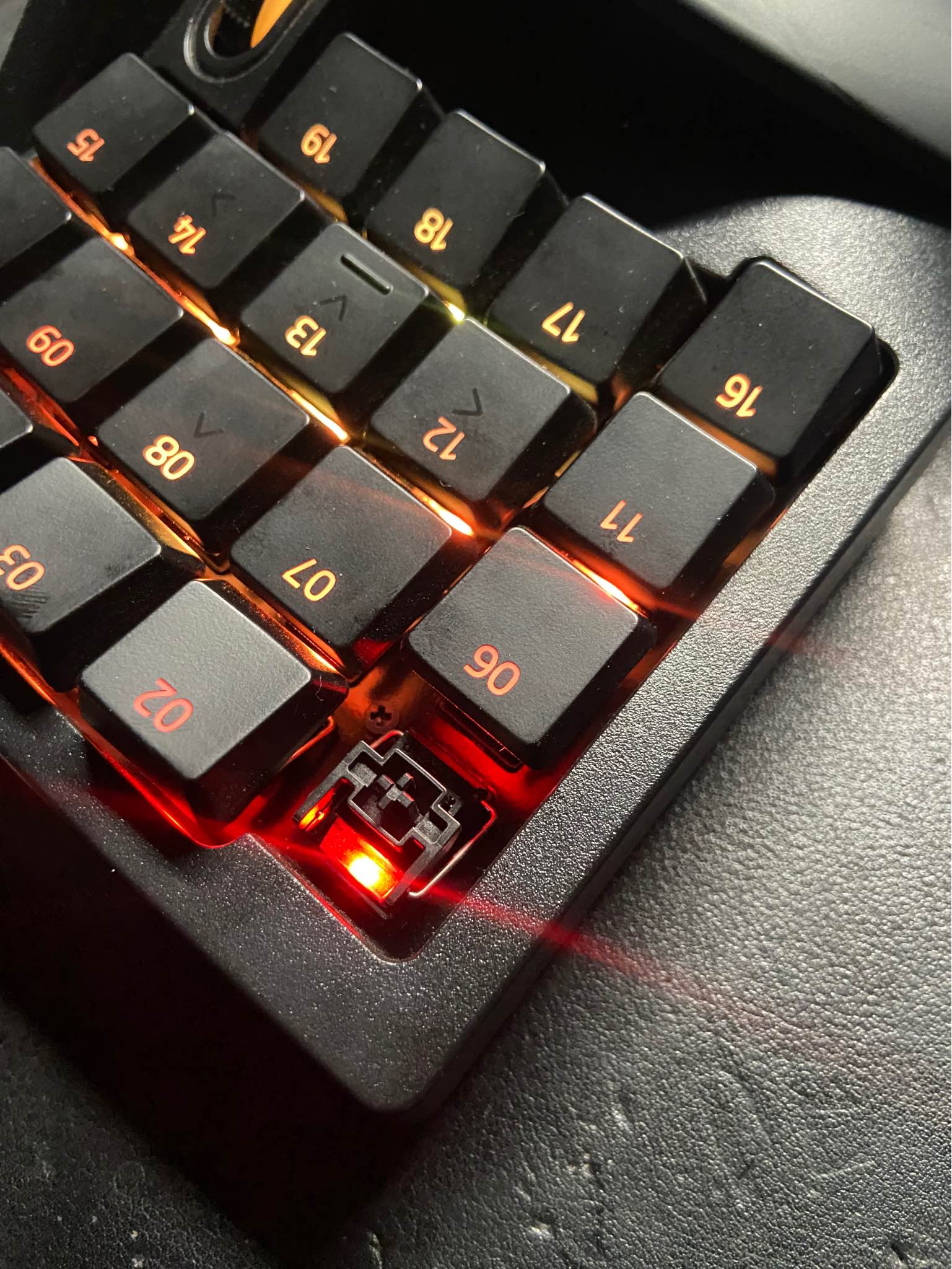 KEYPAD RAZER TARTARUS PRO - Keyboards & Keypads - Bang Bua Thong ...
