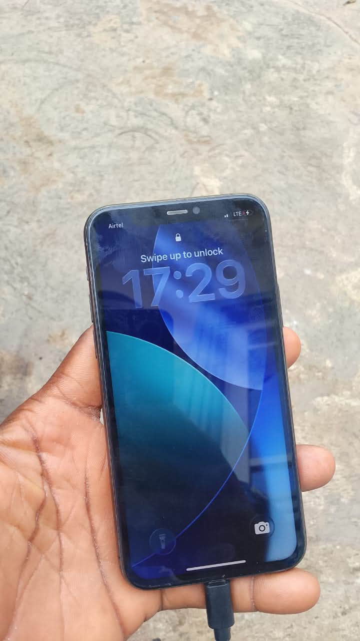 Good morning my people iPhone 11 Pro 64 GB Face ID True Tone call 230k